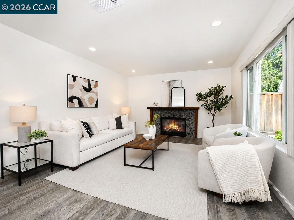 508 Ross Circle, Martinez CA 94553 — photo 10