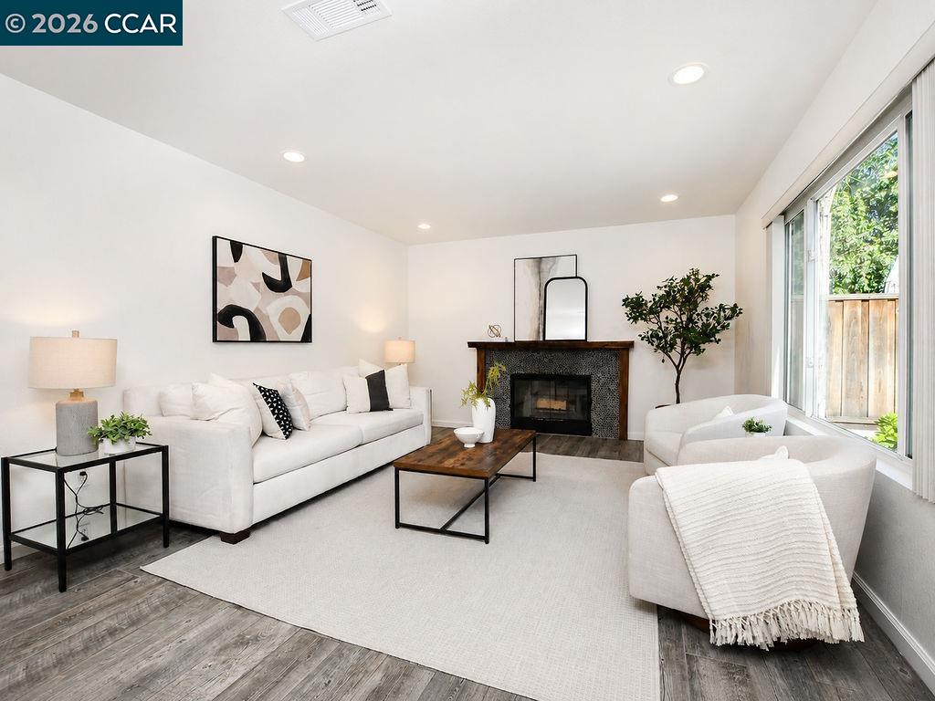 508 Ross Circle, Martinez CA 94553 — photo 11