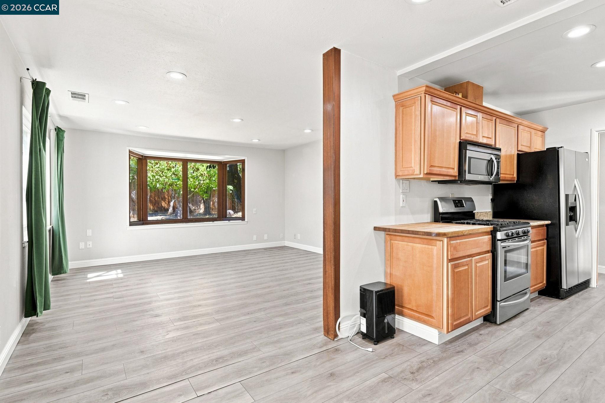 1401 Nicholas Dr, Concord CA 94520 — photo 9
