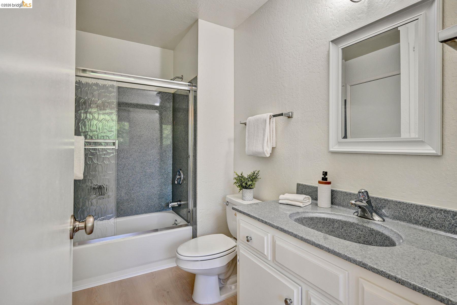 72 Rolling Green Way, Pleasant Hill CA 94523 — photo 25