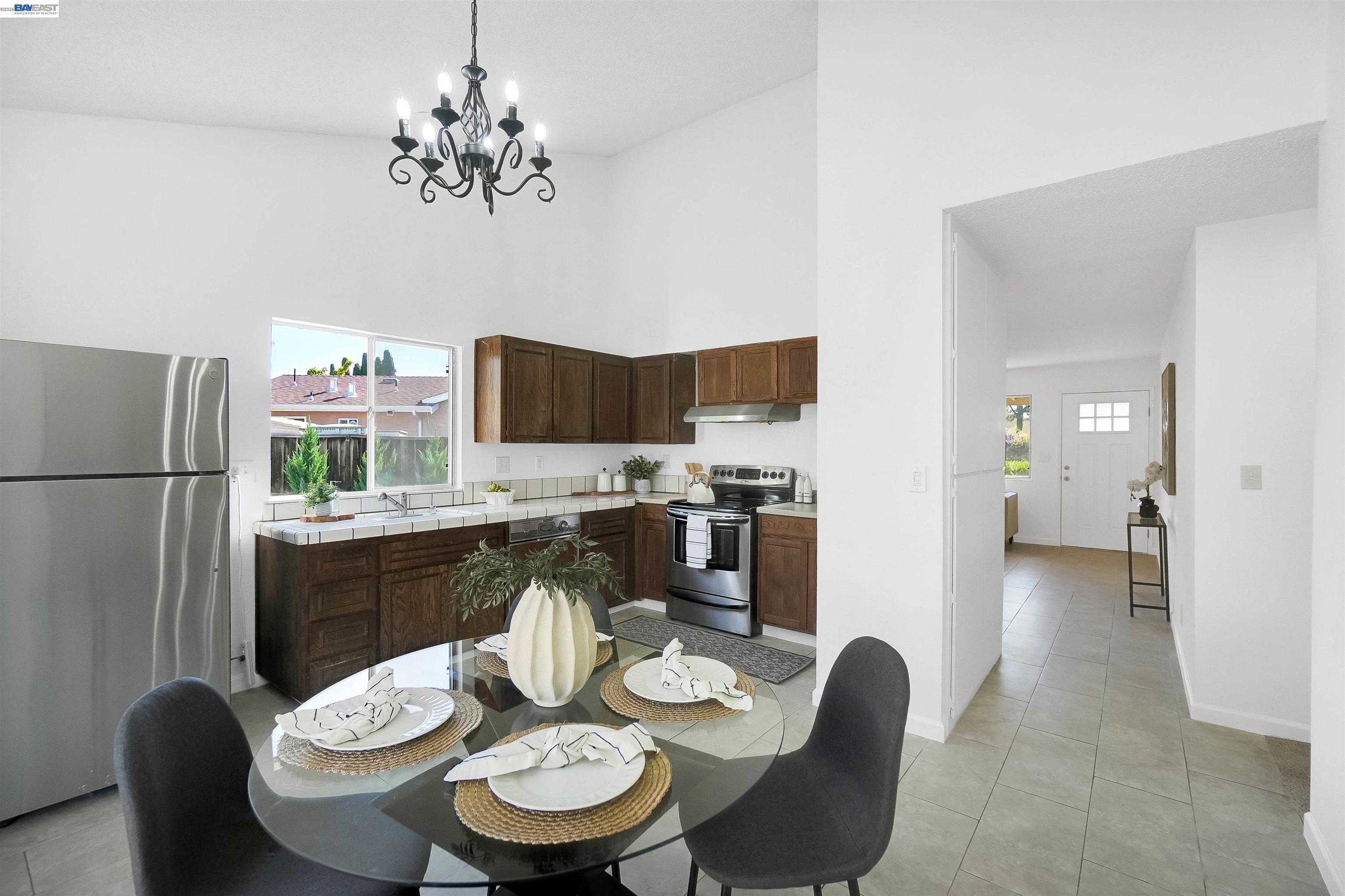 32321 Pollux Ct, Union City CA 94587 — photo 9
