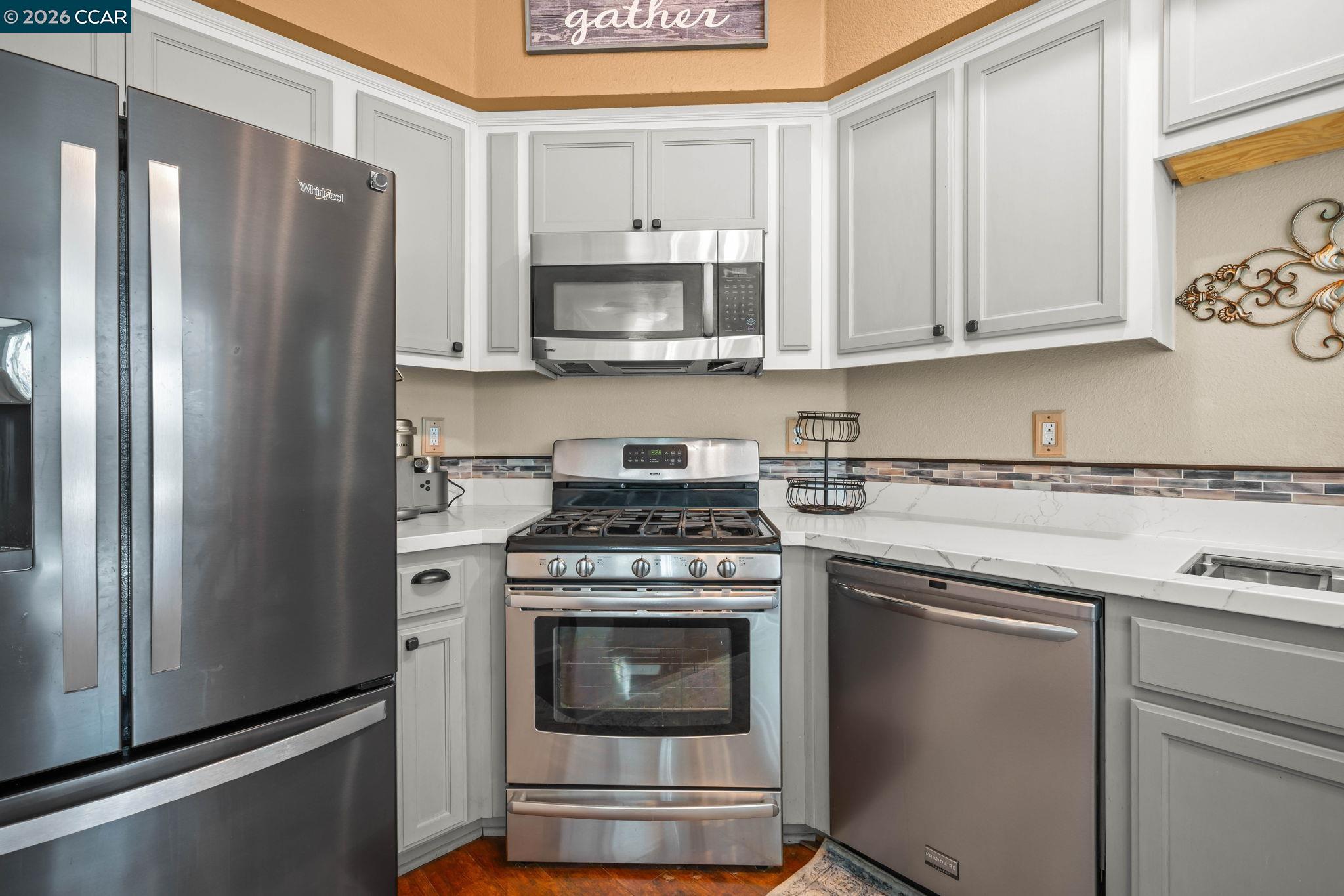 561 Loch Lomond Way, Fairfield CA 94534 — photo 11