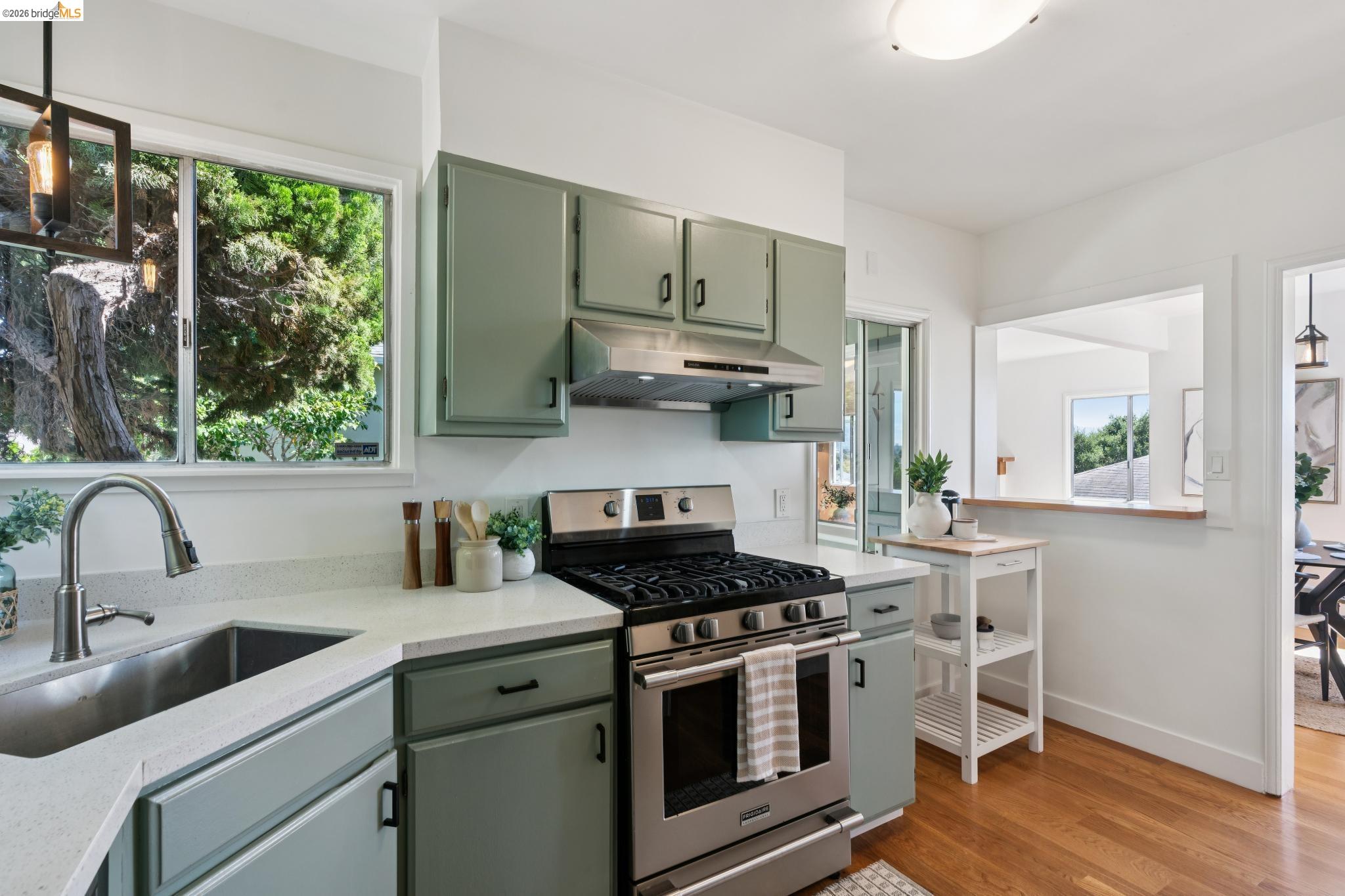 5718 Burlingame Ave, Richmond CA 94804 — photo 12