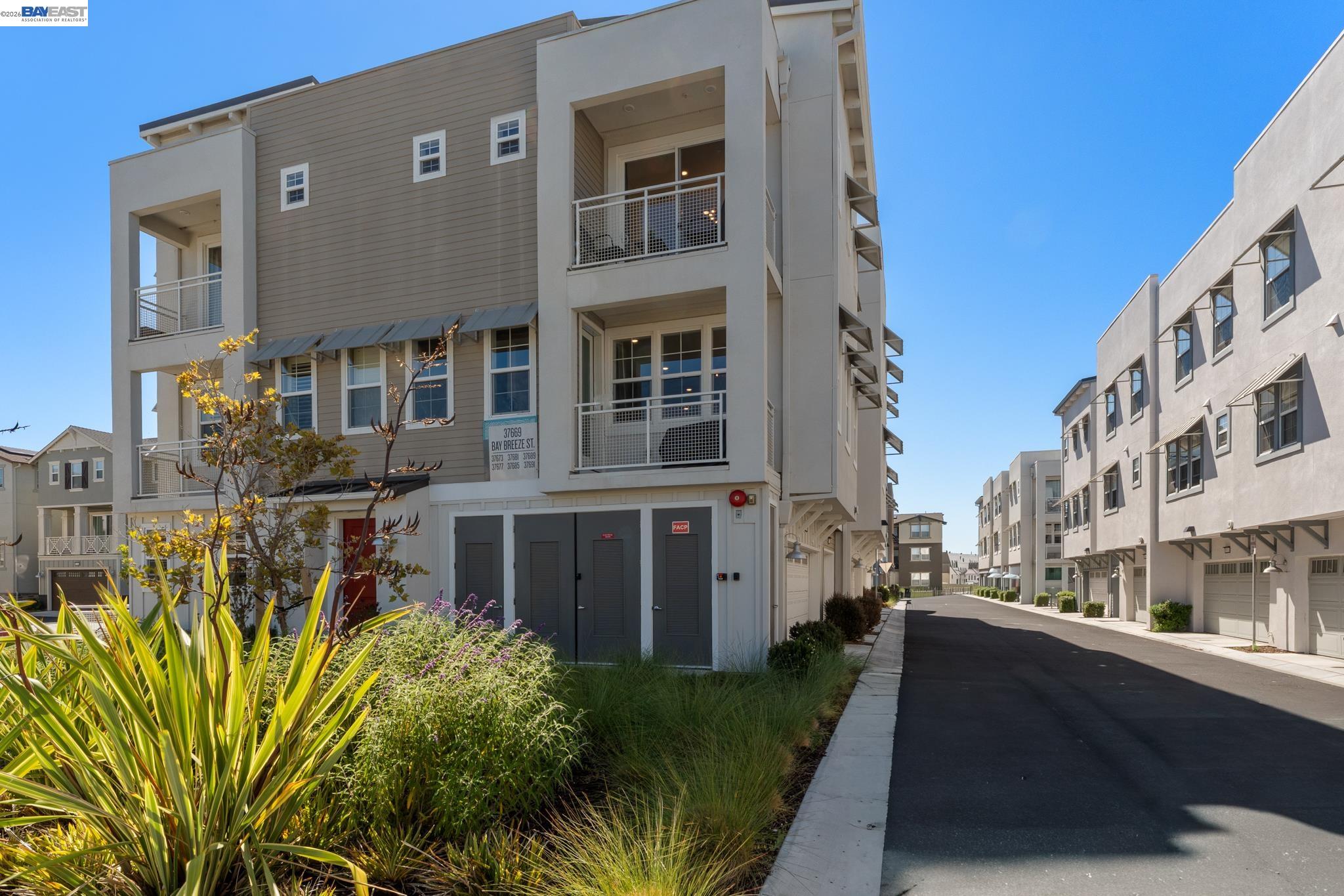 37677 Bay Breeze Street, Newark CA 94560 — photo 4