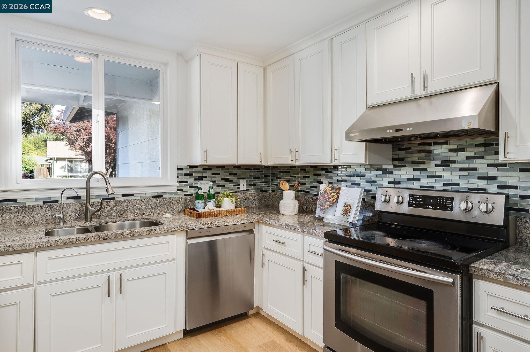 5525 San Antonio St, Pleasanton CA 94566 — photo 7