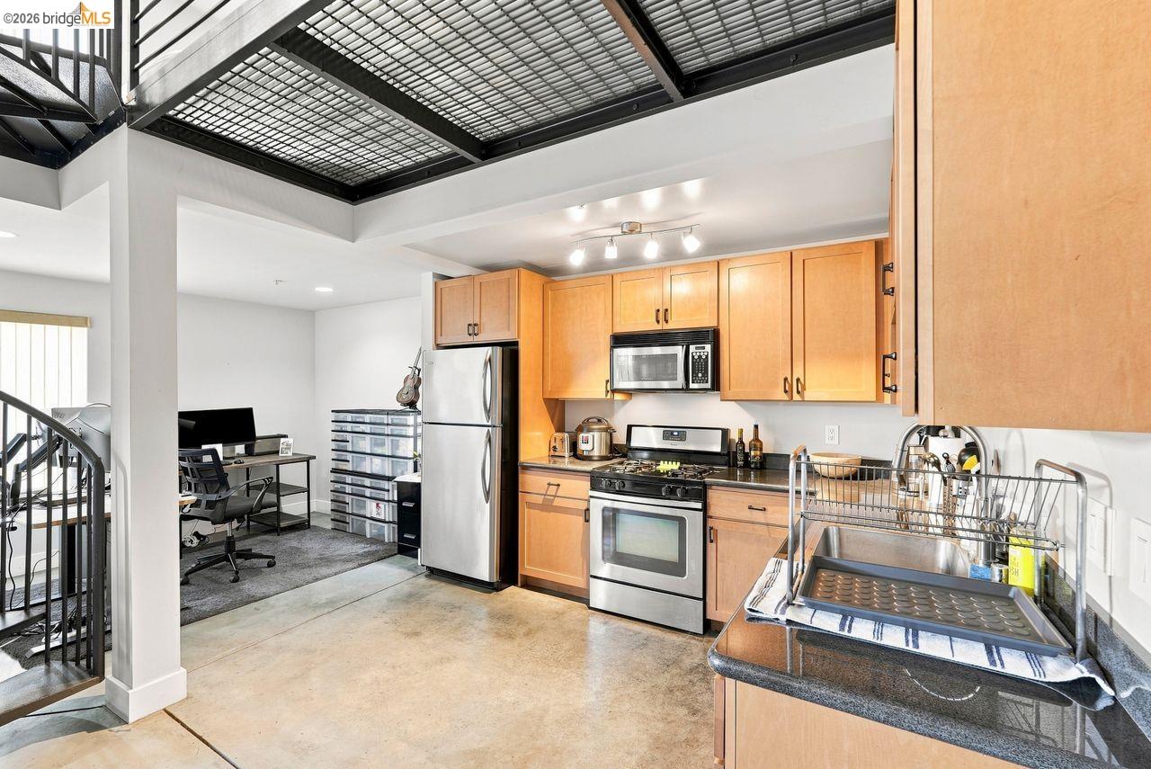 675 8Th St # 3, Oakland CA 94607 — photo 15