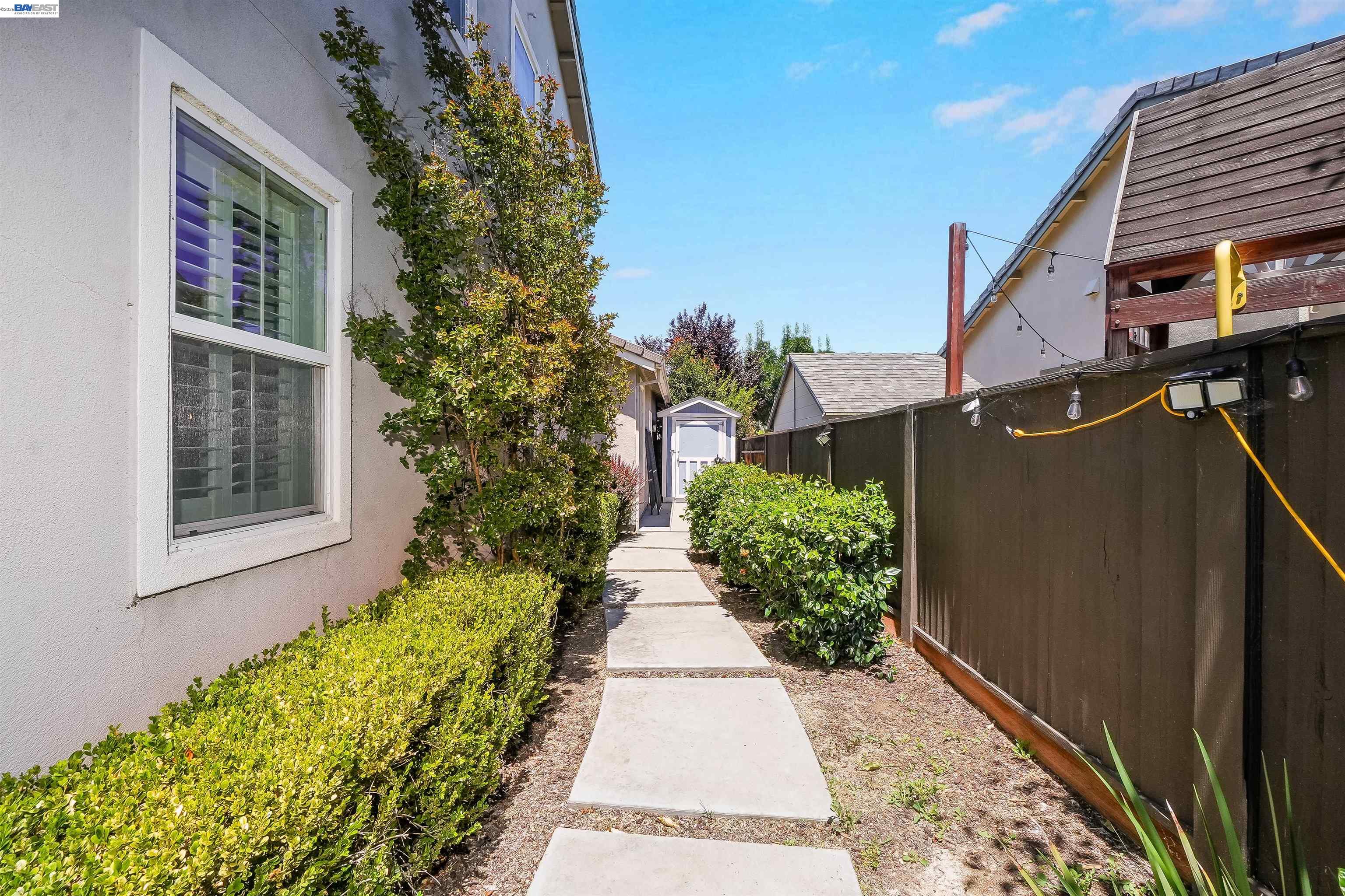 321 Myrtle Ln, Oakley CA 94561 — photo 18