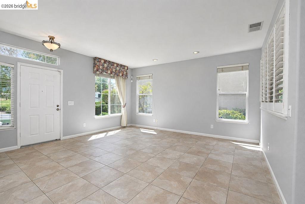 2031 Saint Andrews Dr, Rio Vista CA 94571 — photo 9