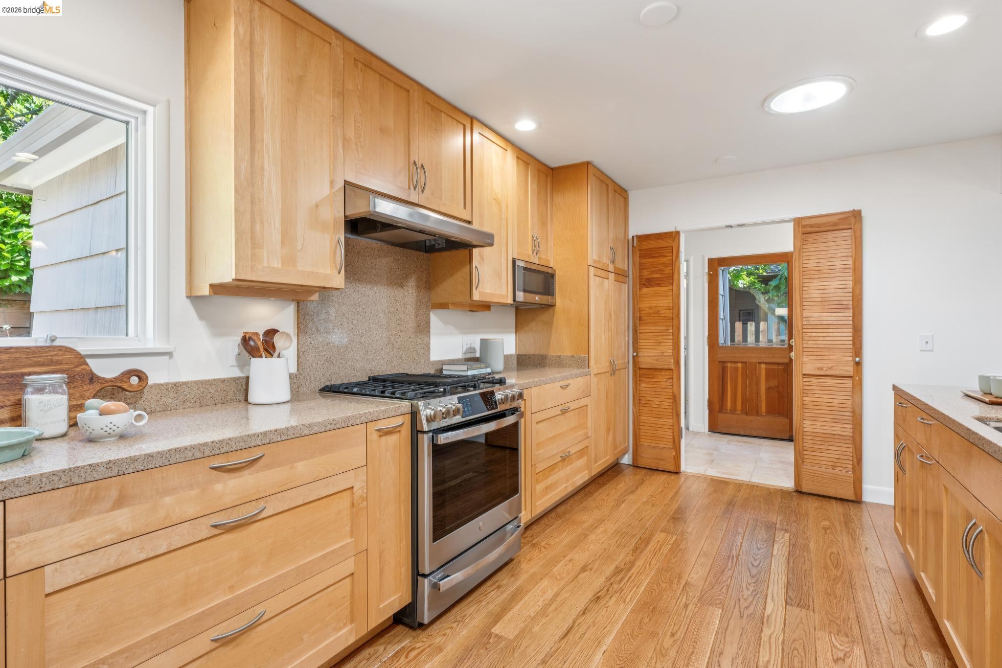 66 Arlington Court, Kensington CA 94707 — photo 30