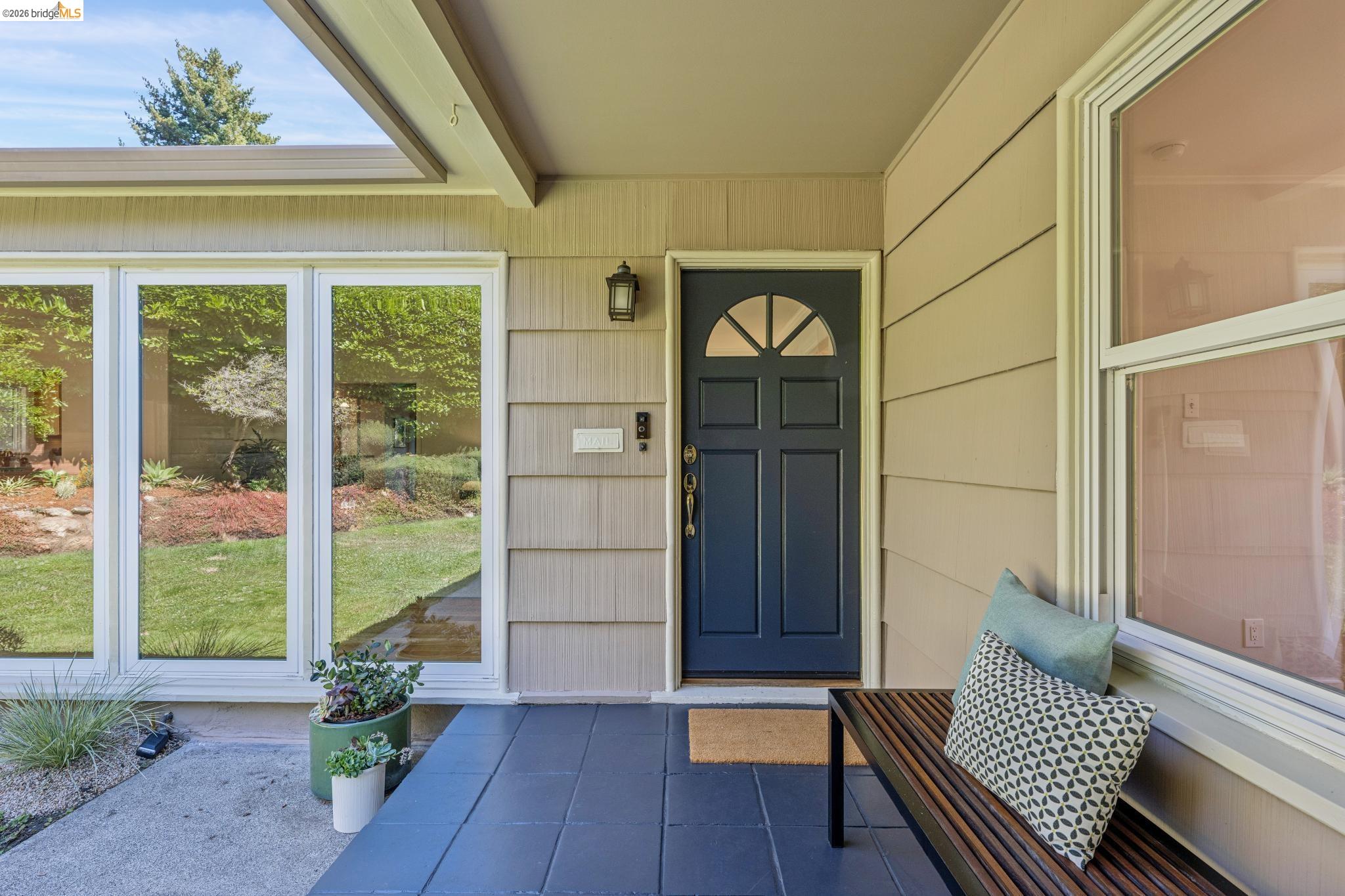 66 Arlington Court, Kensington CA 94707 — photo 8