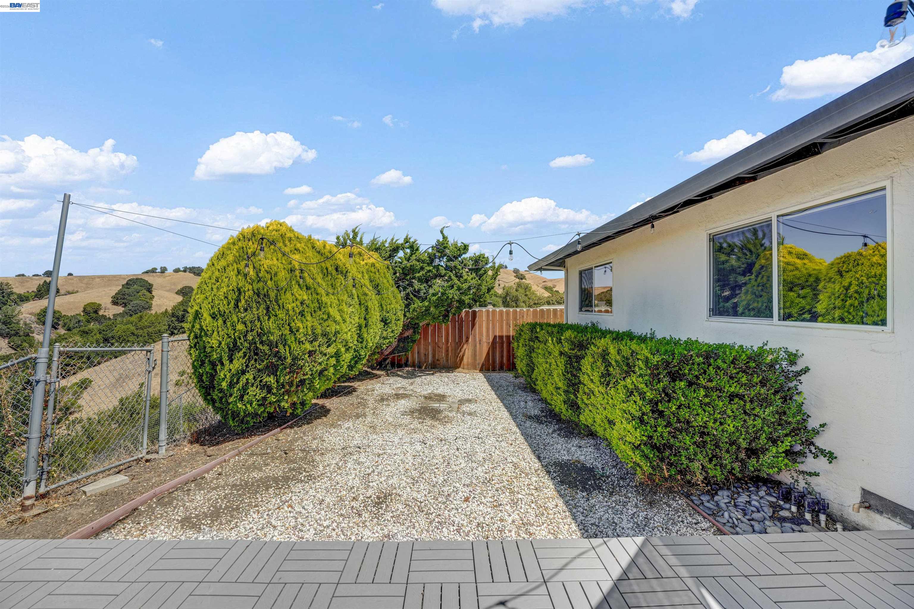 2547 Silvercrest Ct, Pinole CA 94564 — photo 54