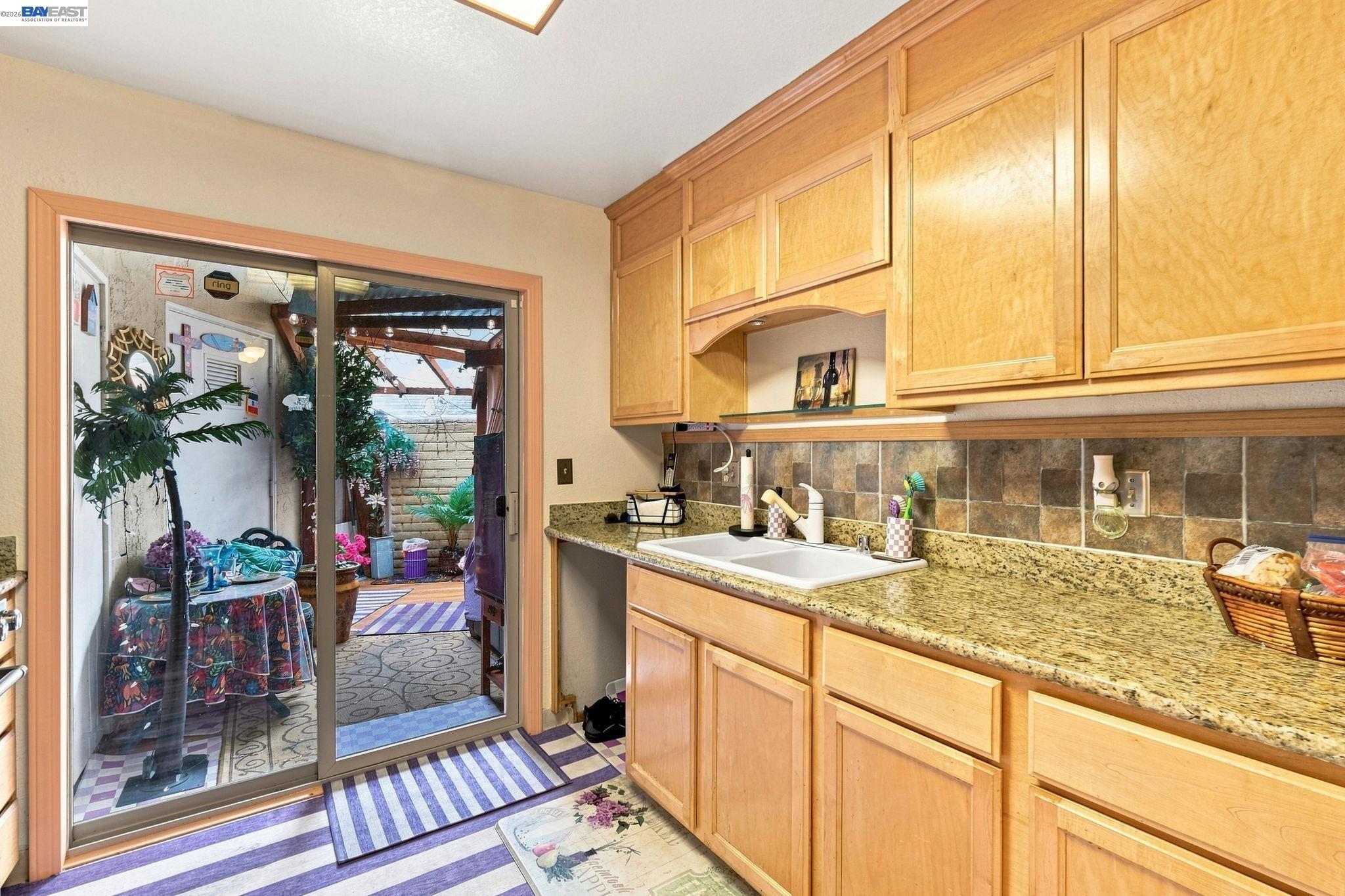 894 Lewelling Blvd Apt 13, San Leandro, CA 94579 photo 13