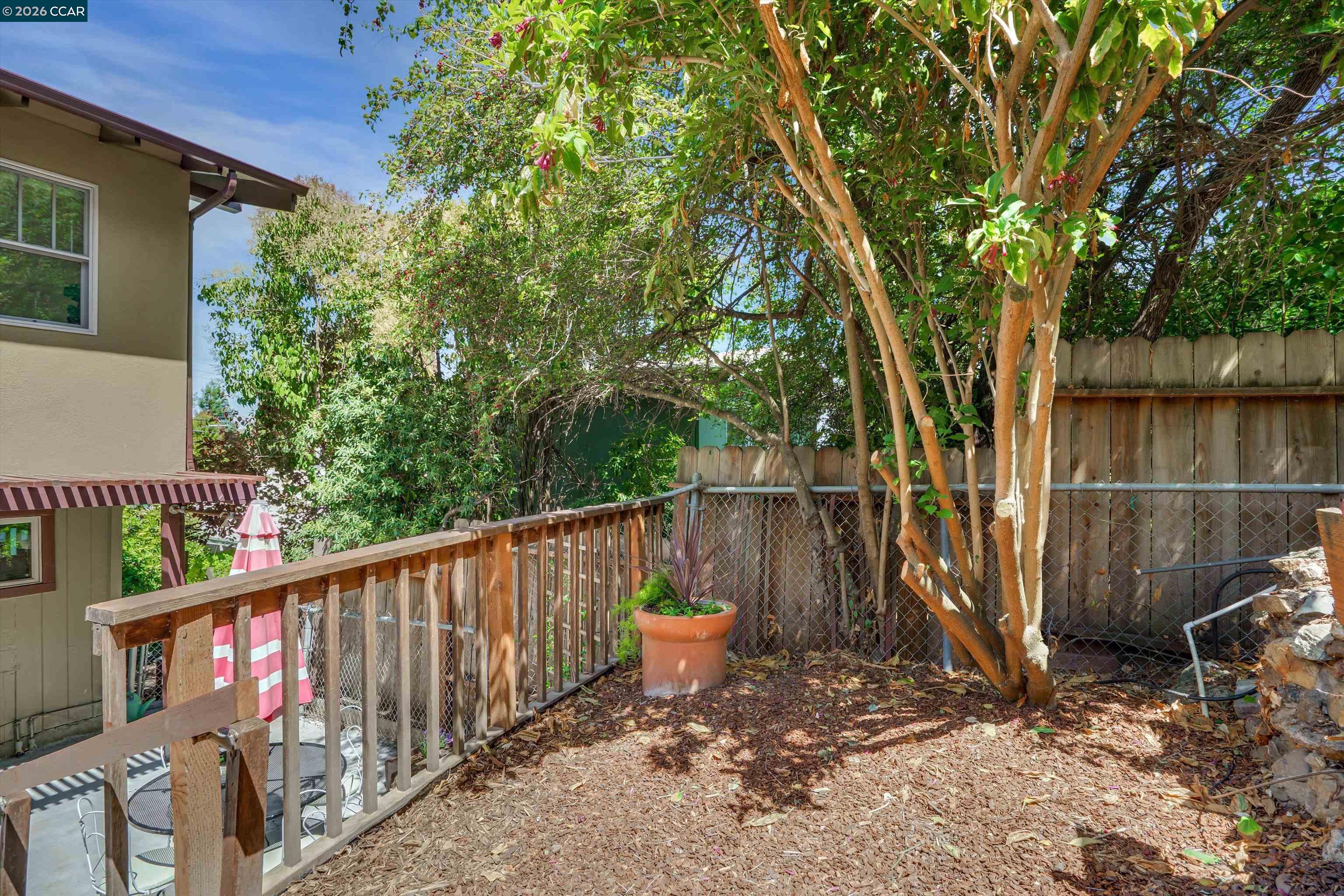 10 Green St, Martinez CA 94553 — photo 27