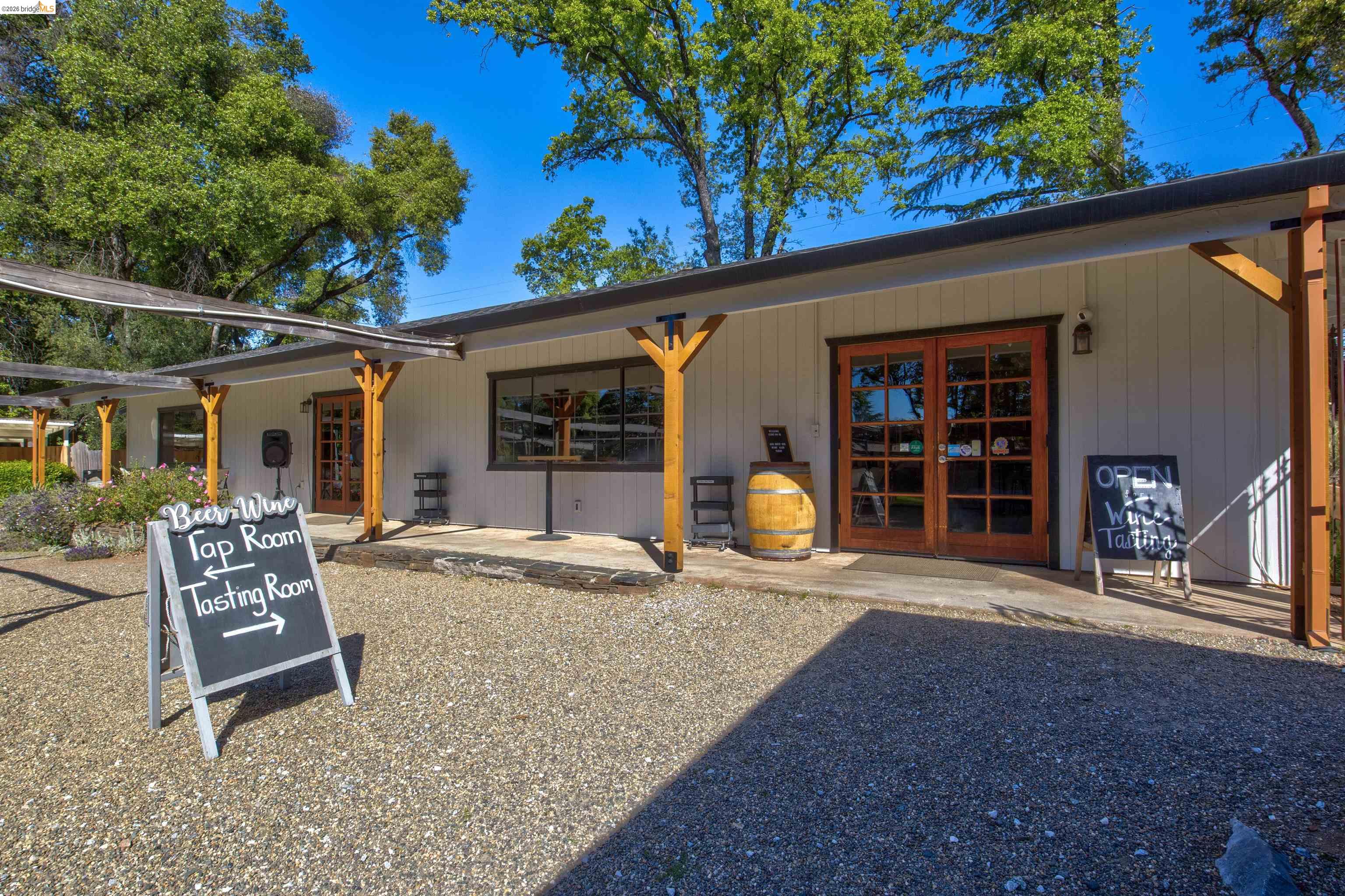 22004 Parrotts Ferry Rd, Sonora CA 95370 — photo 12