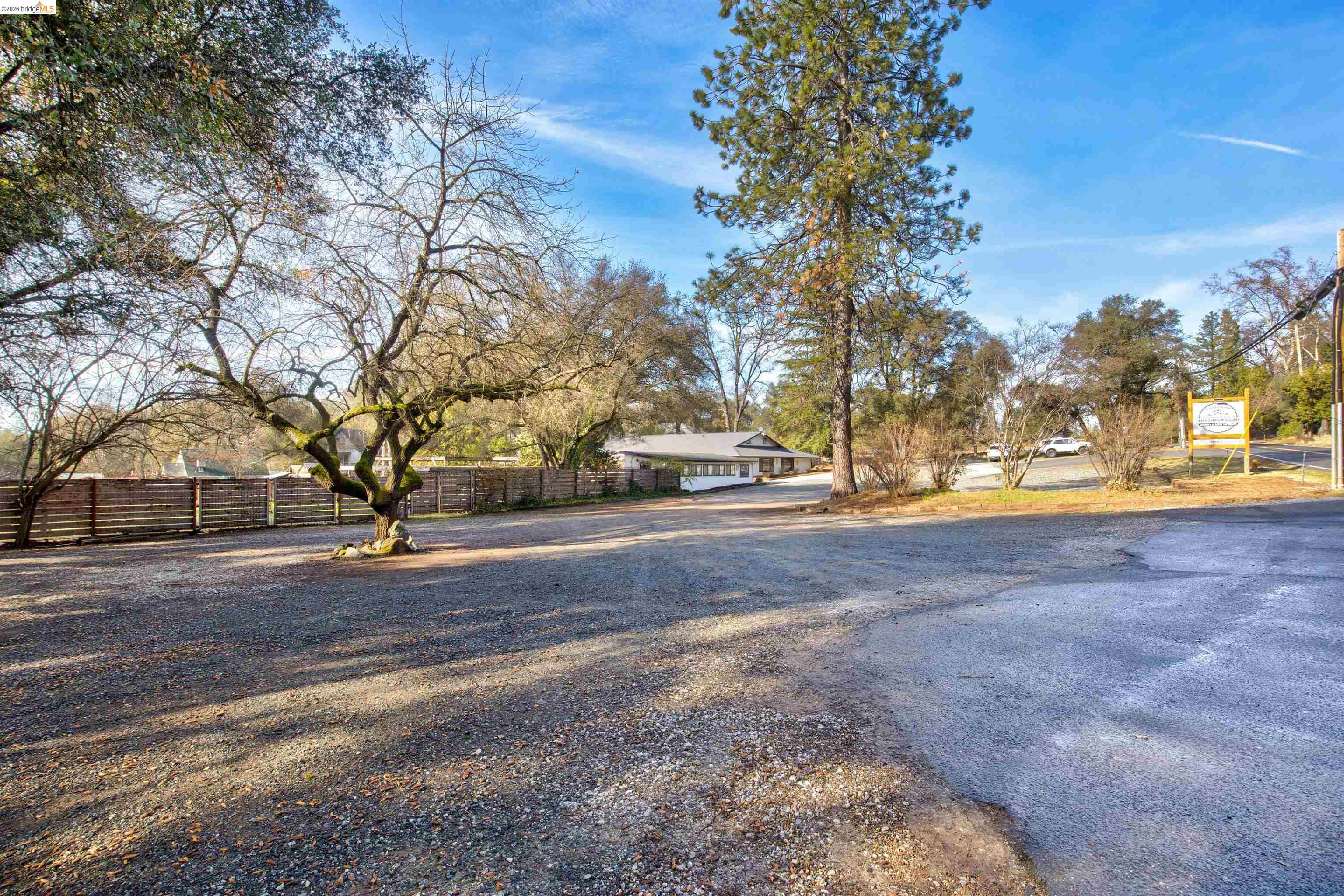 22004 Parrotts Ferry Rd, Sonora CA 95370 — photo 8