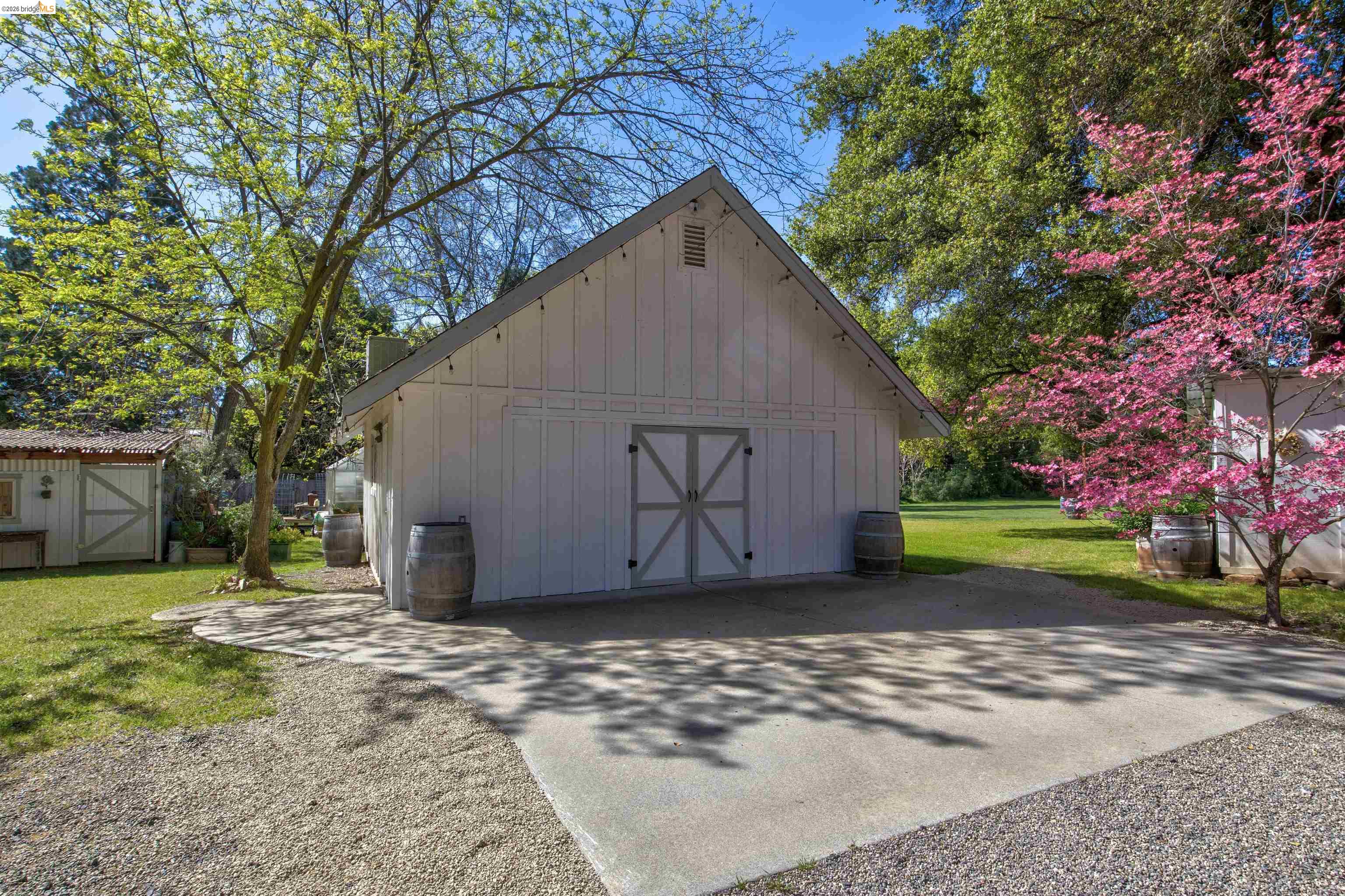 22004 Parrotts Ferry Rd, Sonora CA 95370 — photo 9
