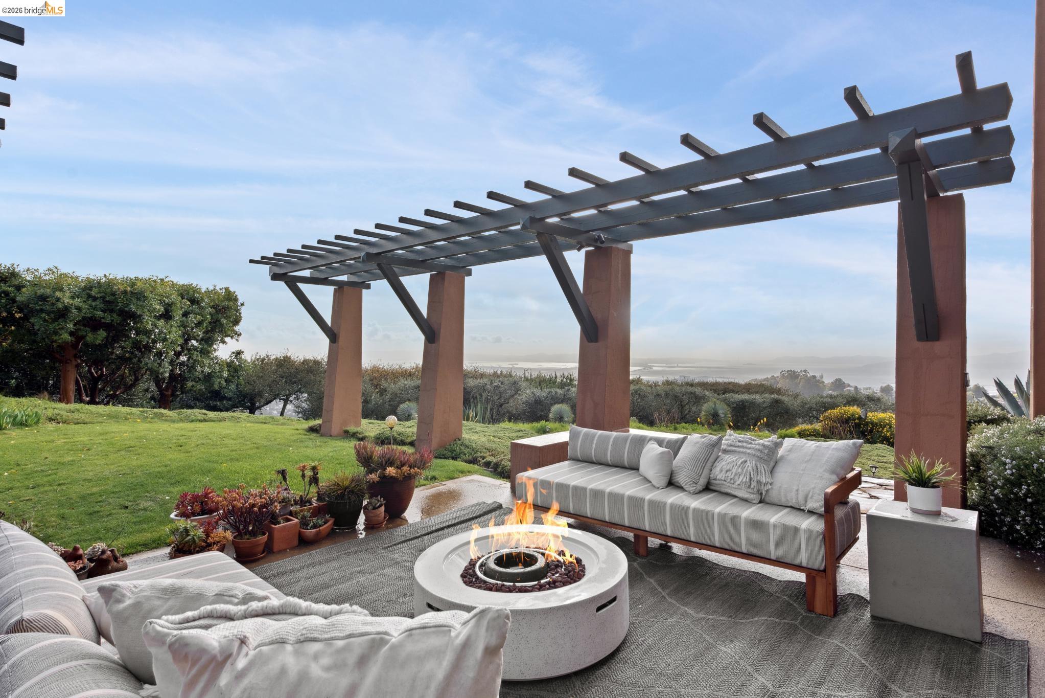 5 Woodside Way, Oakland CA 94611 — photo 53