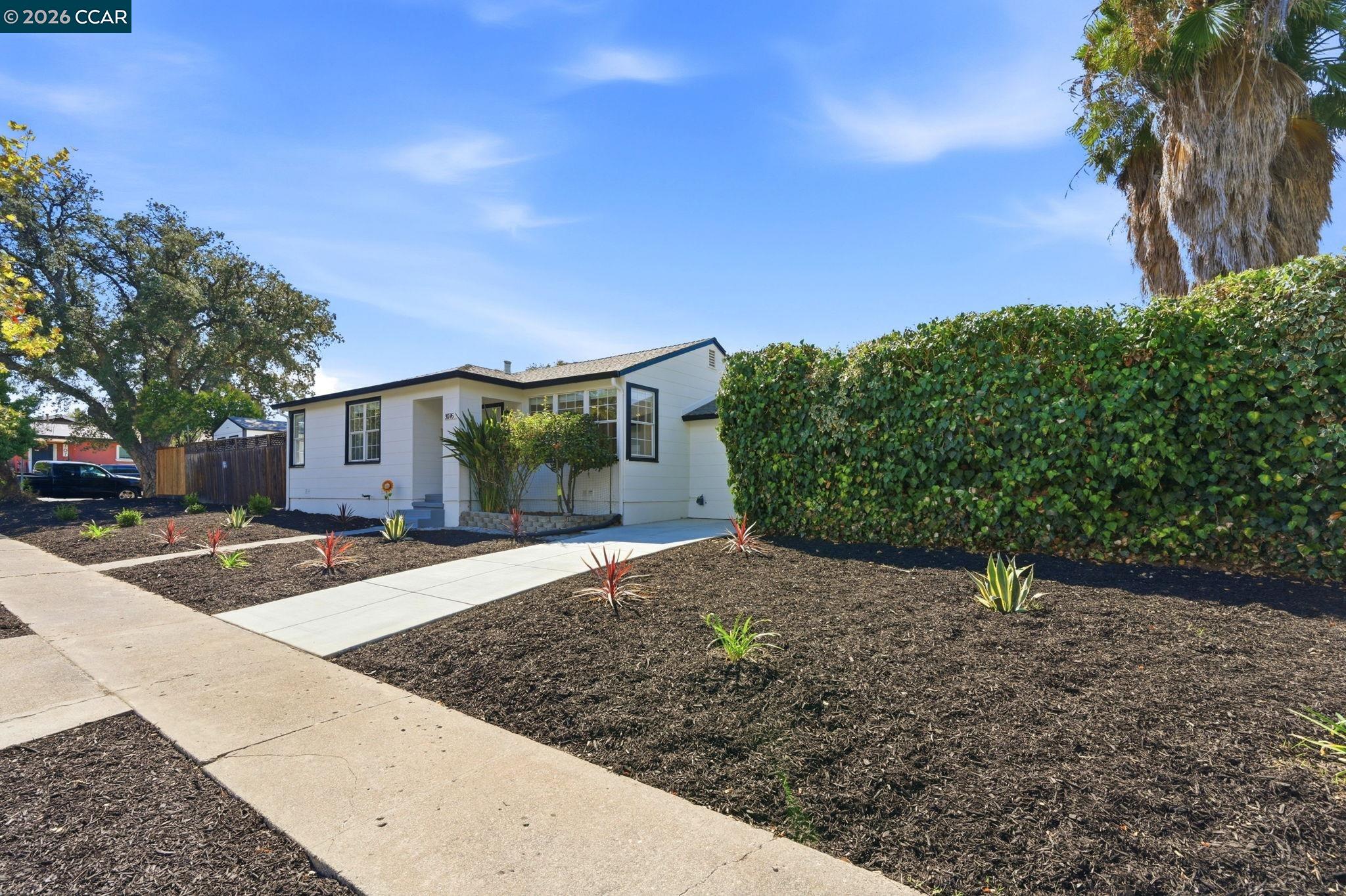 3076 Stevenson St, Pittsburg CA 94565 — photo 2