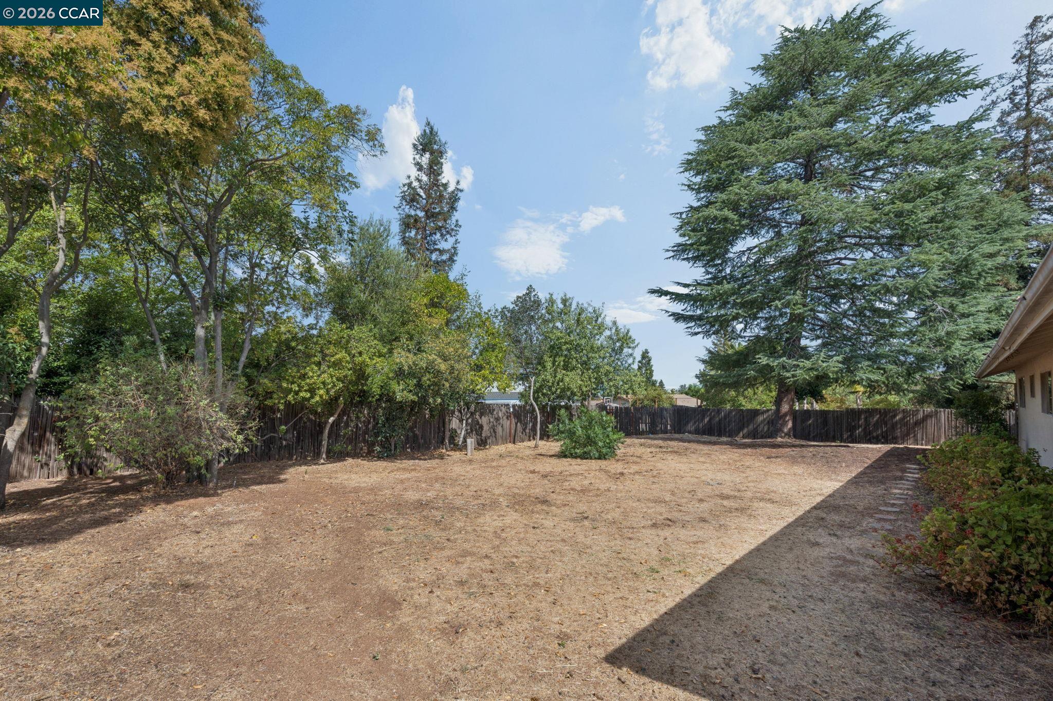 1013 Panadero Way, Clayton CA 94517 — photo 32