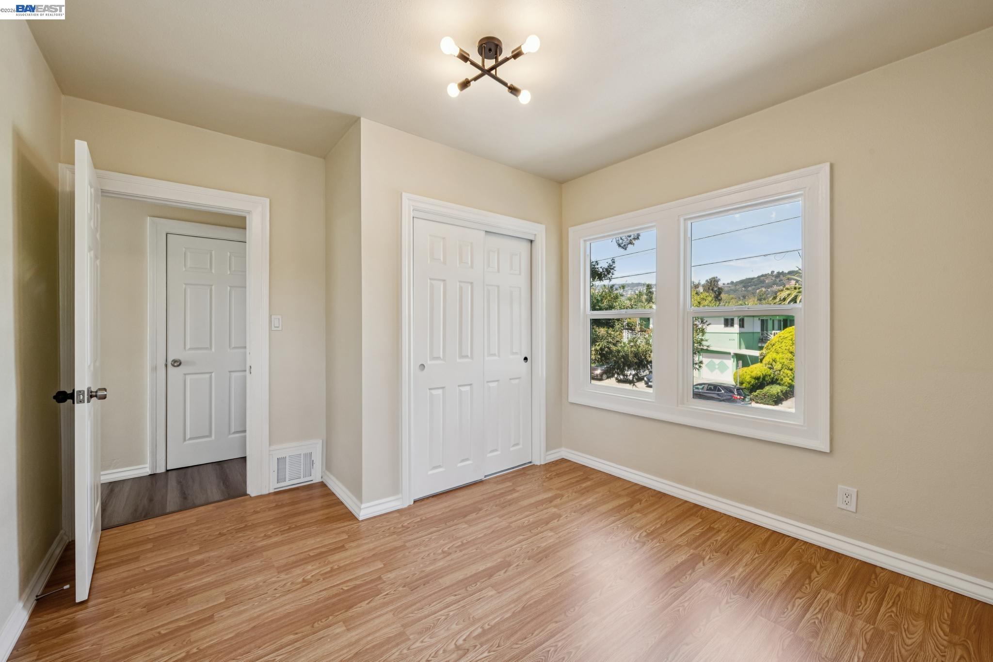 6031 Camden St, Oakland CA 94605 — photo 36