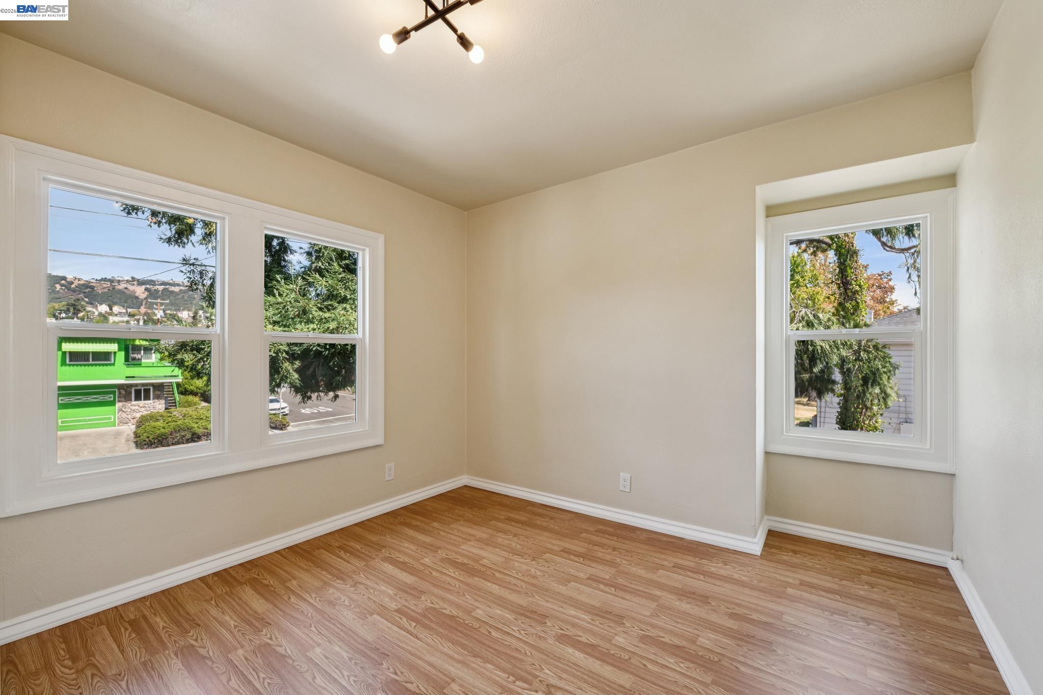 6031 Camden St, Oakland CA 94605 — photo 37