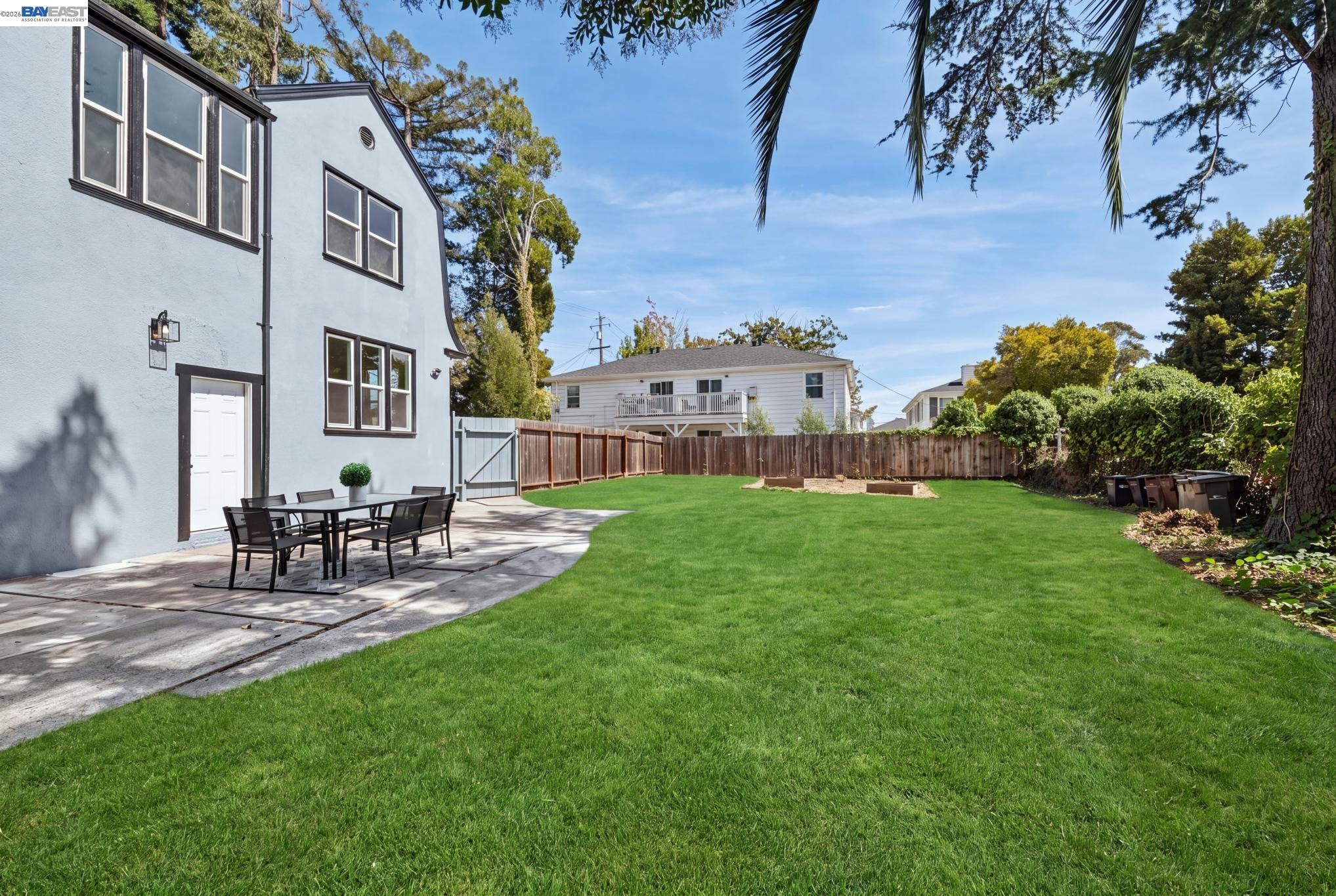 6031 Camden St, Oakland CA 94605 — photo 42