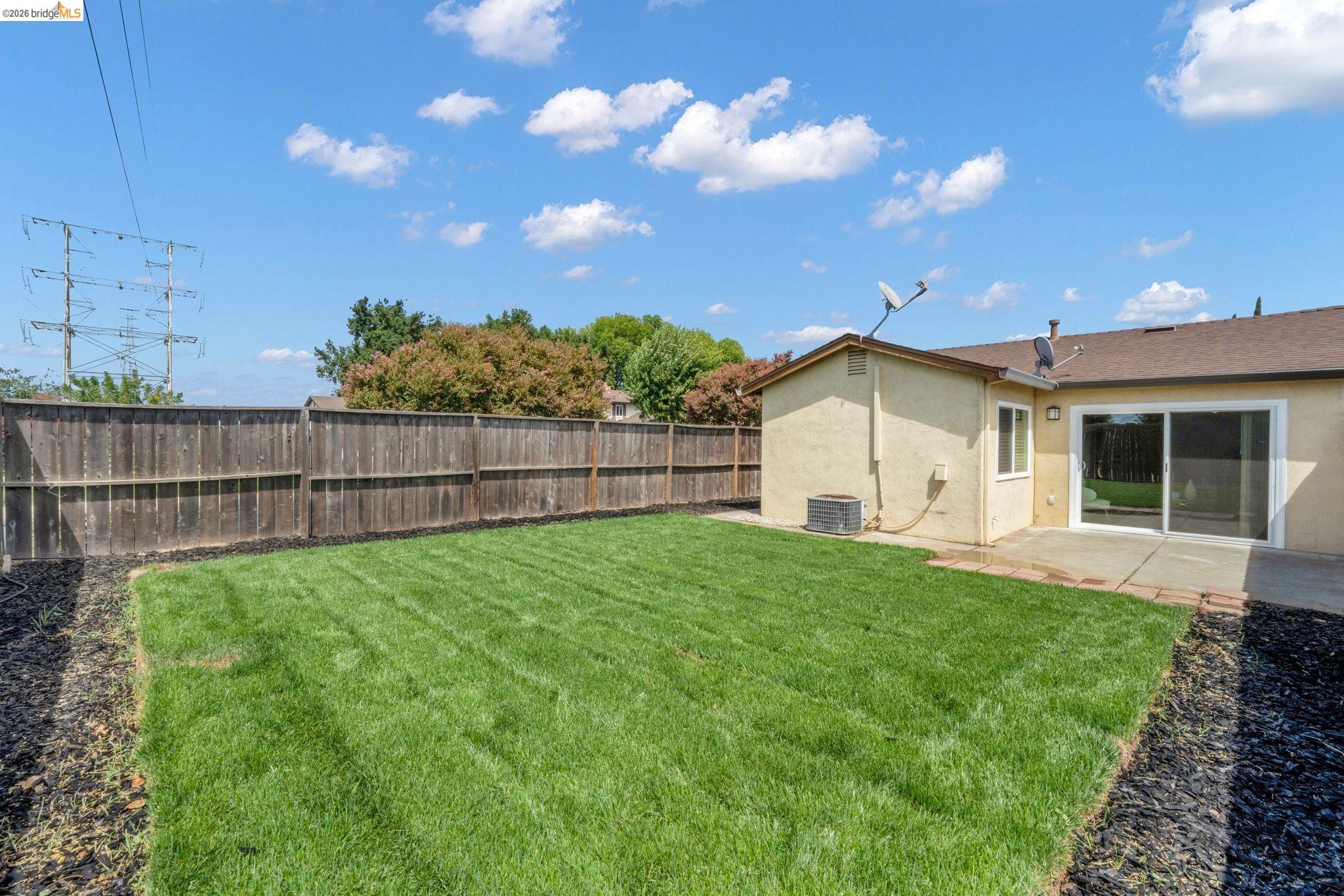 1300 Trembath Ln, Antioch CA 94509 — photo 23