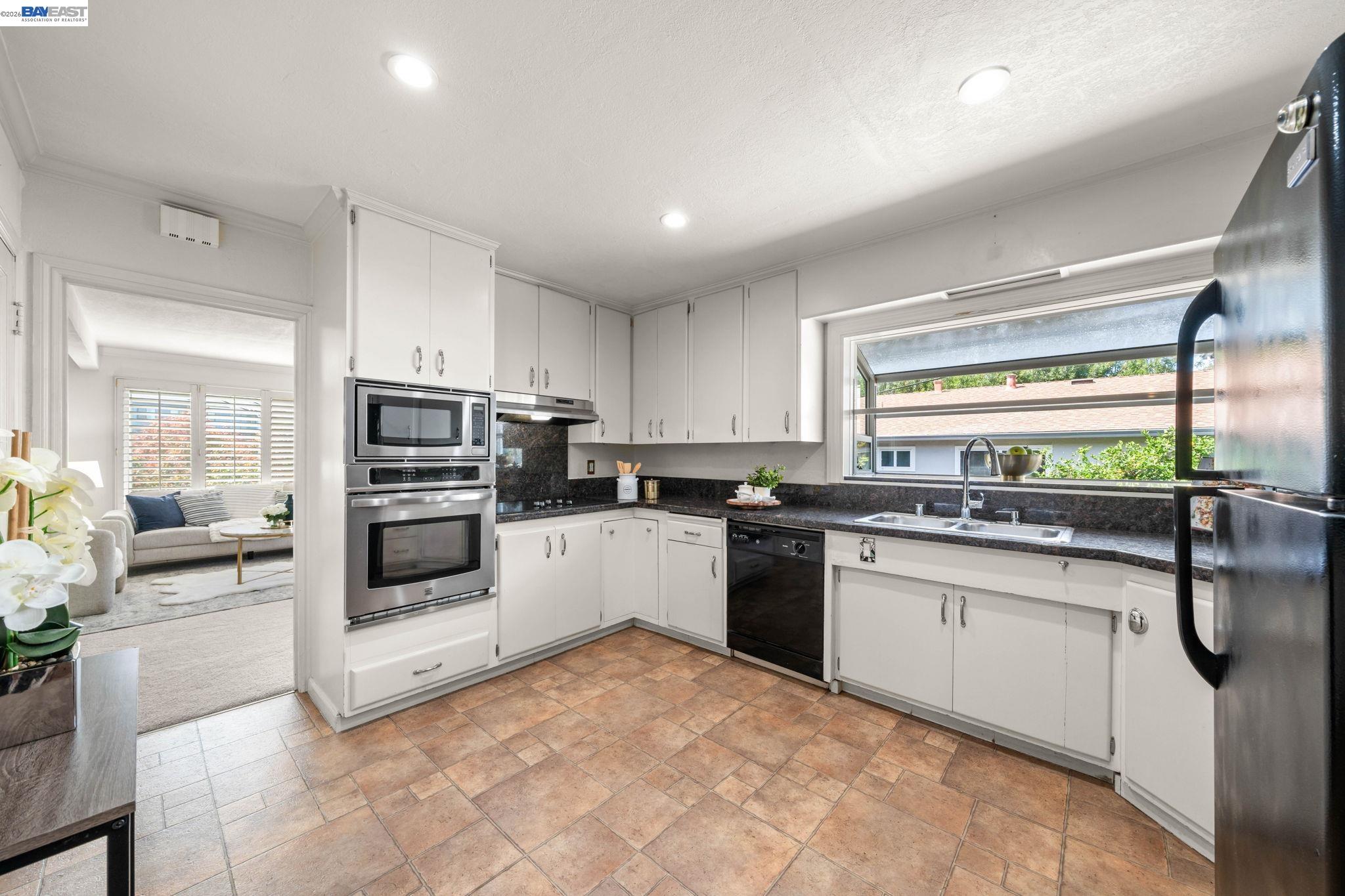 1540 Crescent Ave, Castro Valley CA 94546 — photo 11
