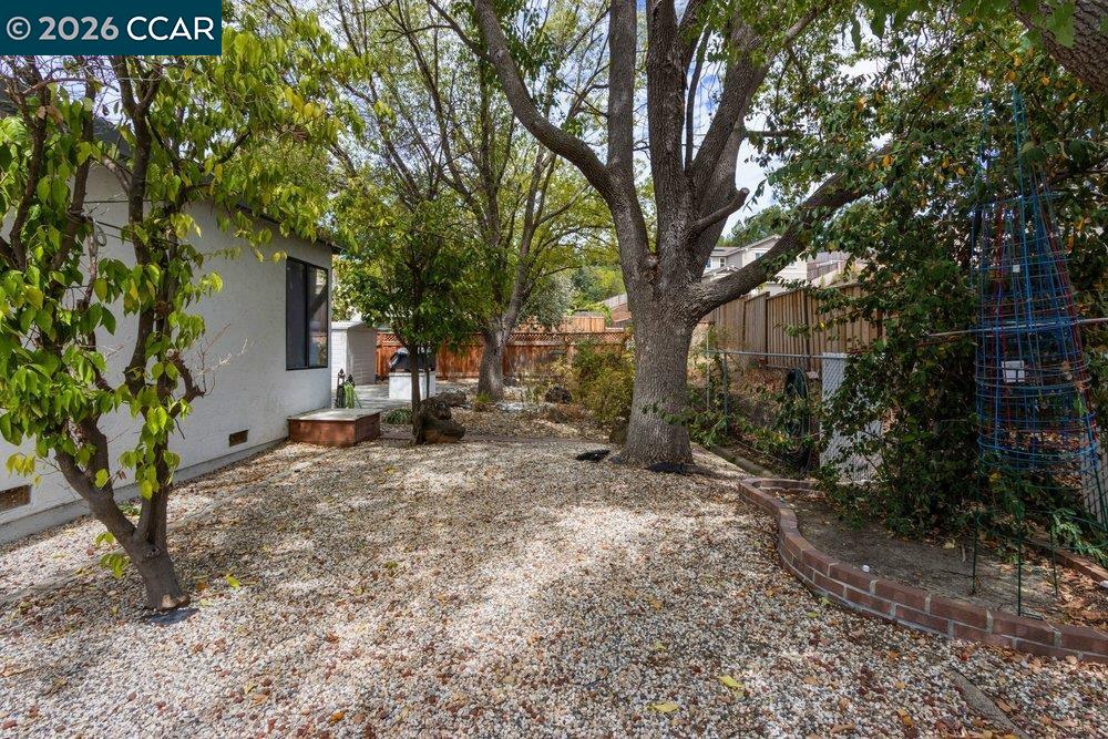 395 Marti Marie Dr, Martinez CA 94553 — photo 25