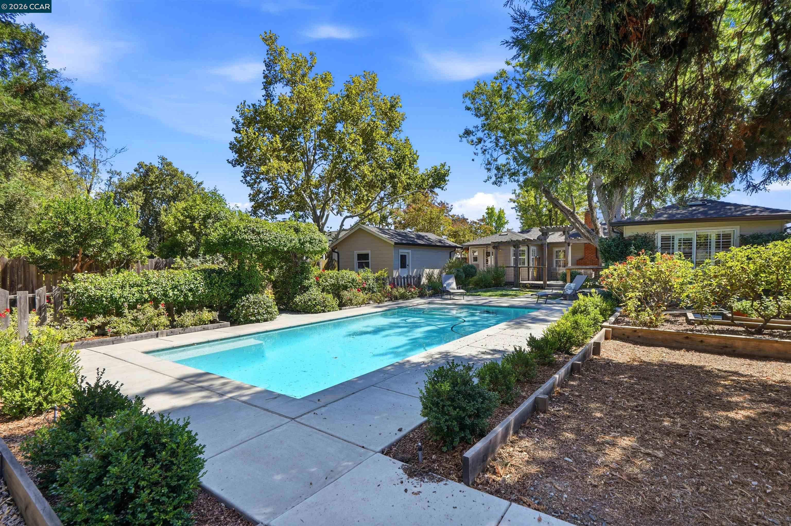 148 Roslyn Dr, Concord CA 94518 — photo 36