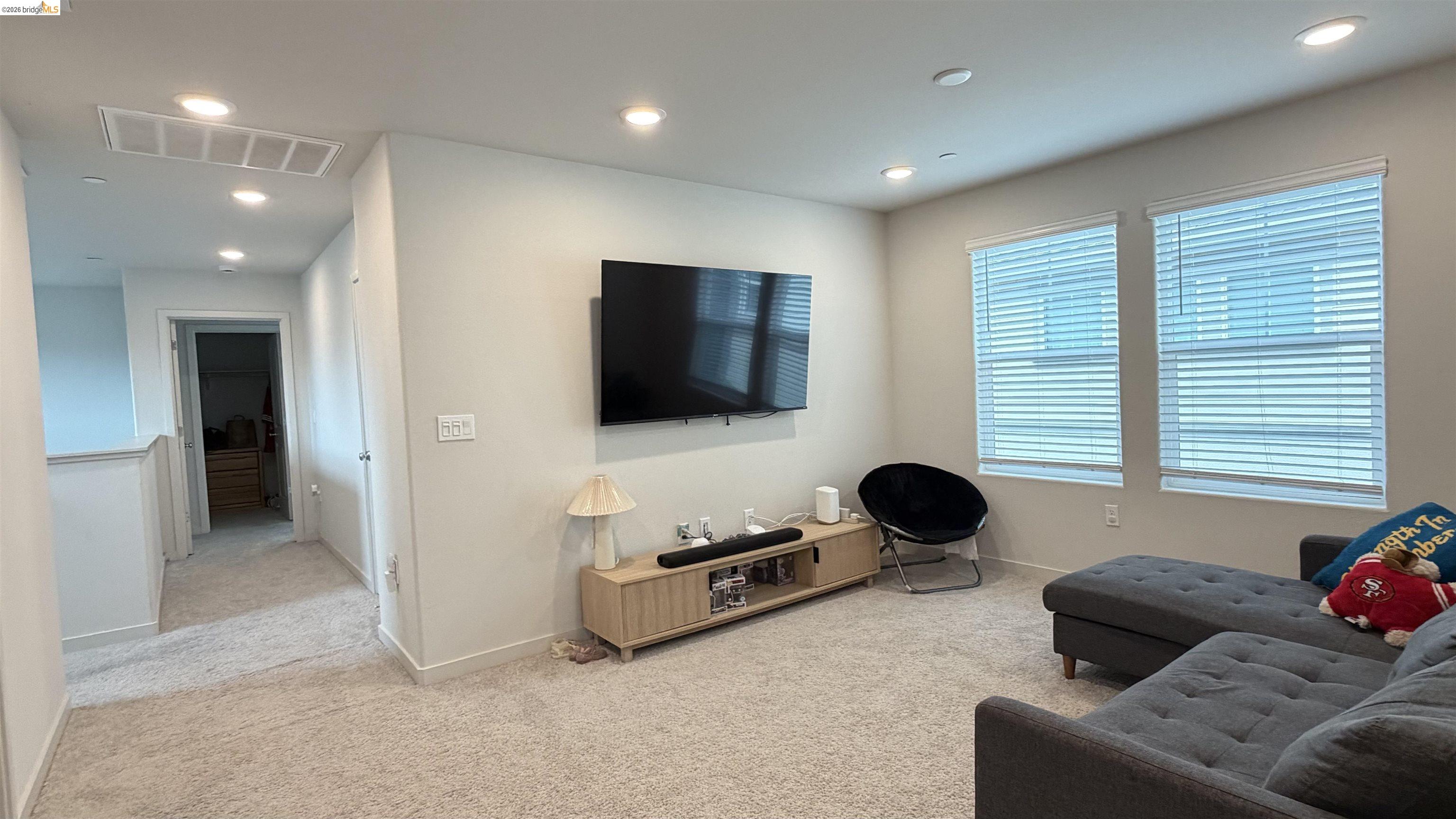 215 Manatee, Suisun City CA 94585 — photo 19