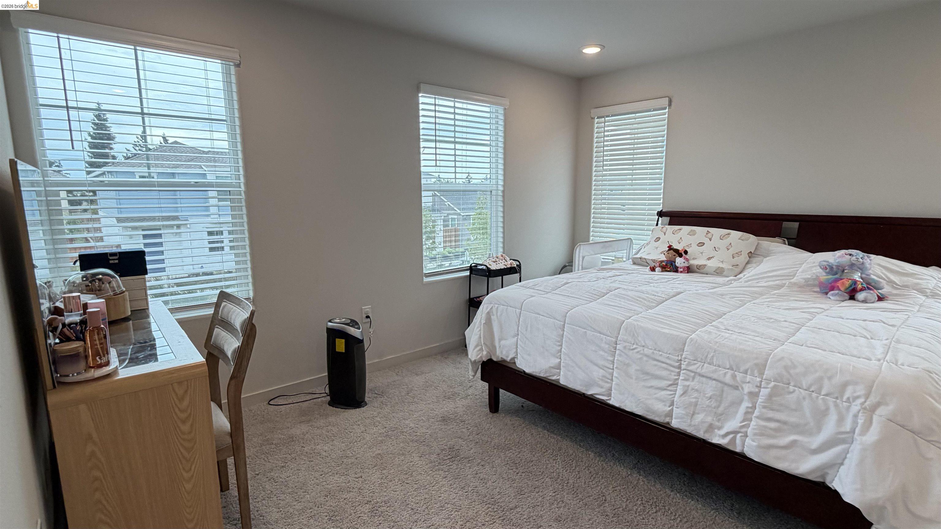 215 Manatee, Suisun City CA 94585 — photo 39