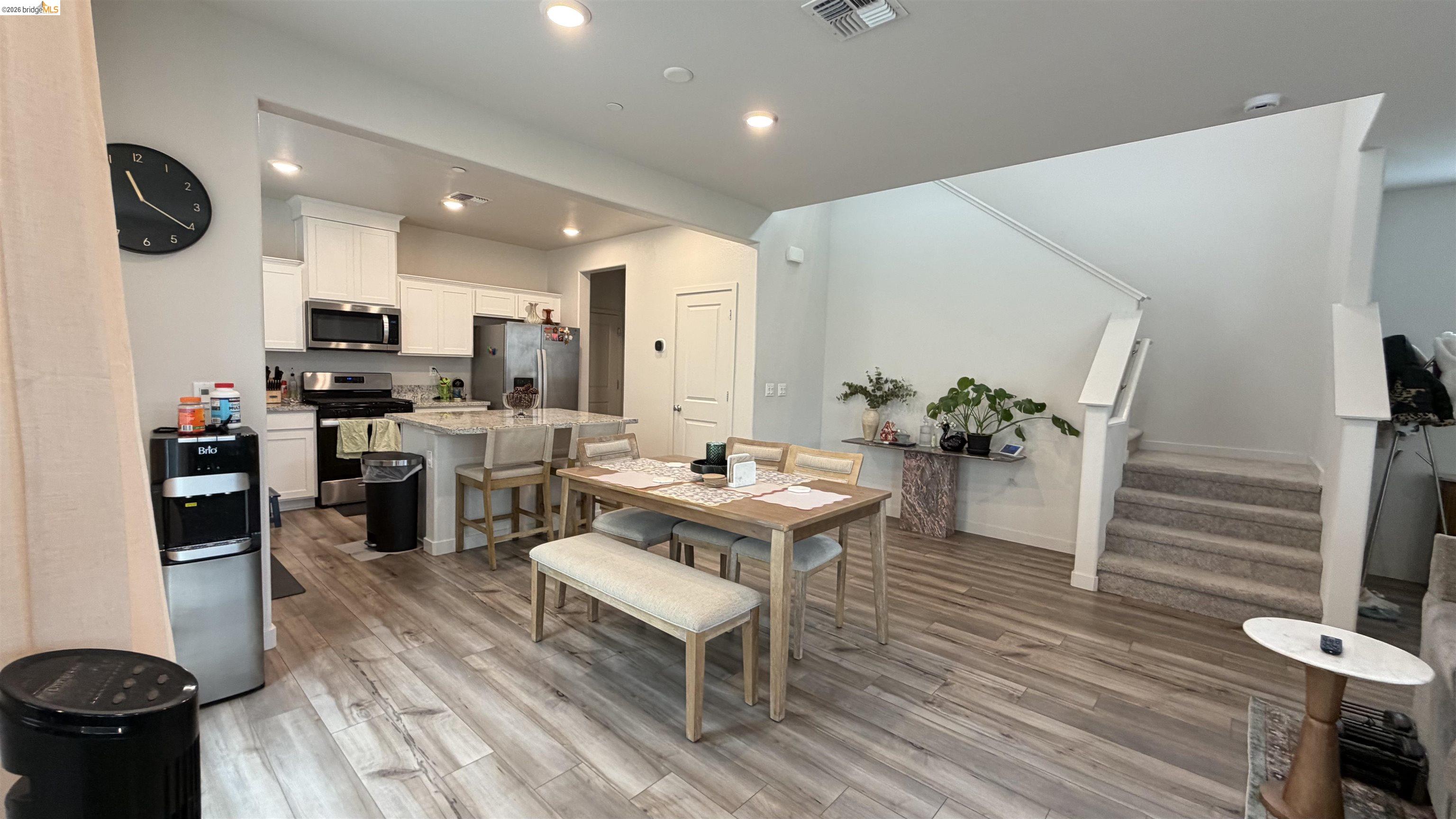 215 Manatee, Suisun City CA 94585 — photo 42