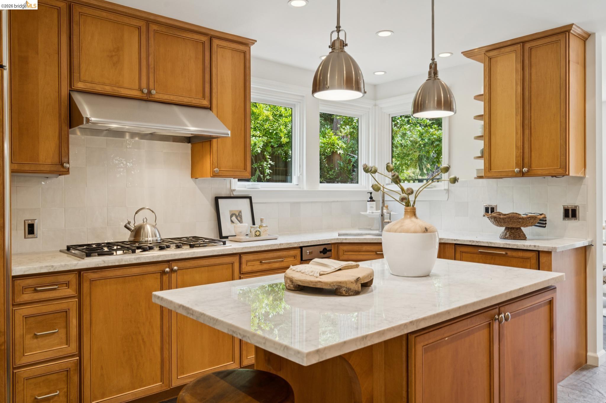312 Saint James Drive, Piedmont CA 94611 — photo 16