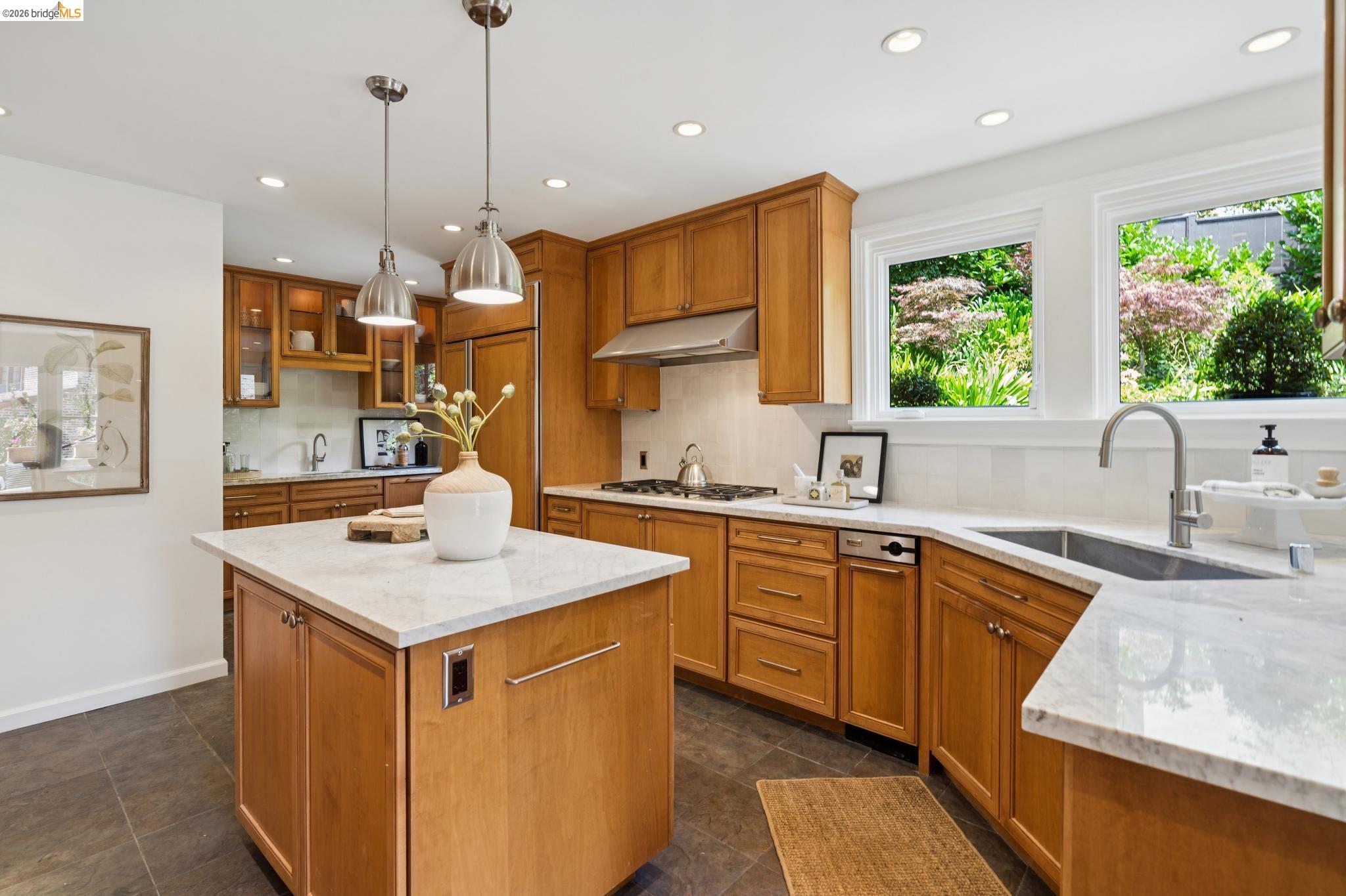 312 Saint James Drive, Piedmont CA 94611 — photo 18
