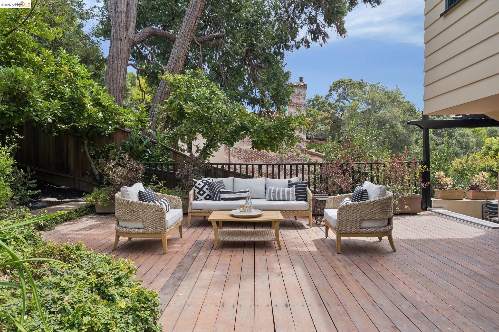 312 Saint James Drive, Piedmont CA 94611 — photo 56