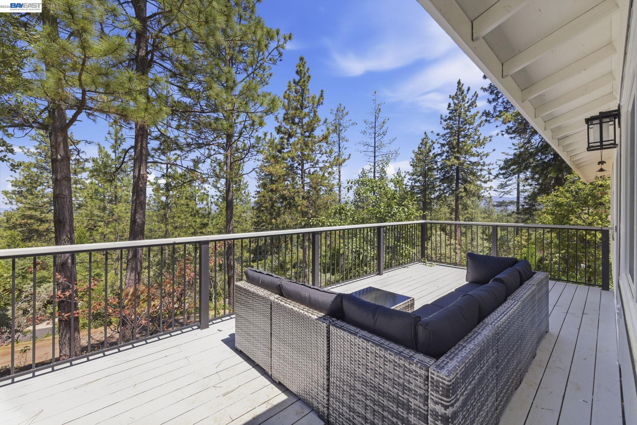 12017 Hillhurst Cir, Groveland CA 95321 — photo 21