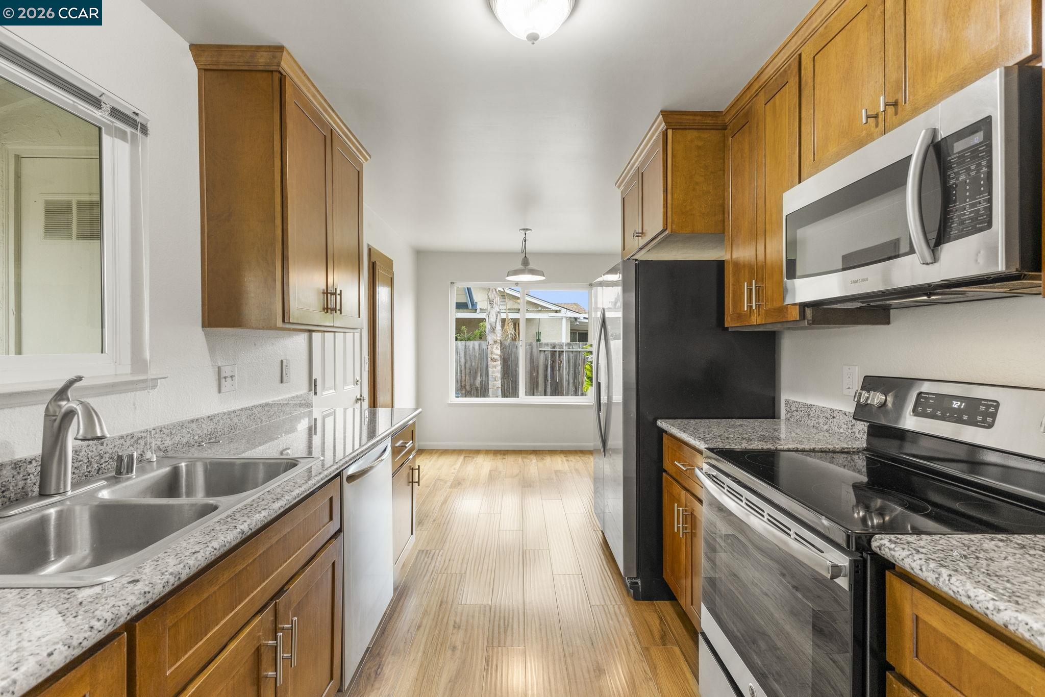7601 Redbud Ct, Newark CA 94560 — photo 12