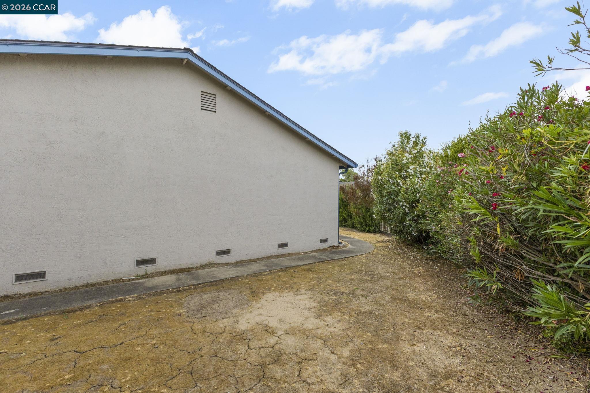 7601 Redbud Ct, Newark CA 94560 — photo 38