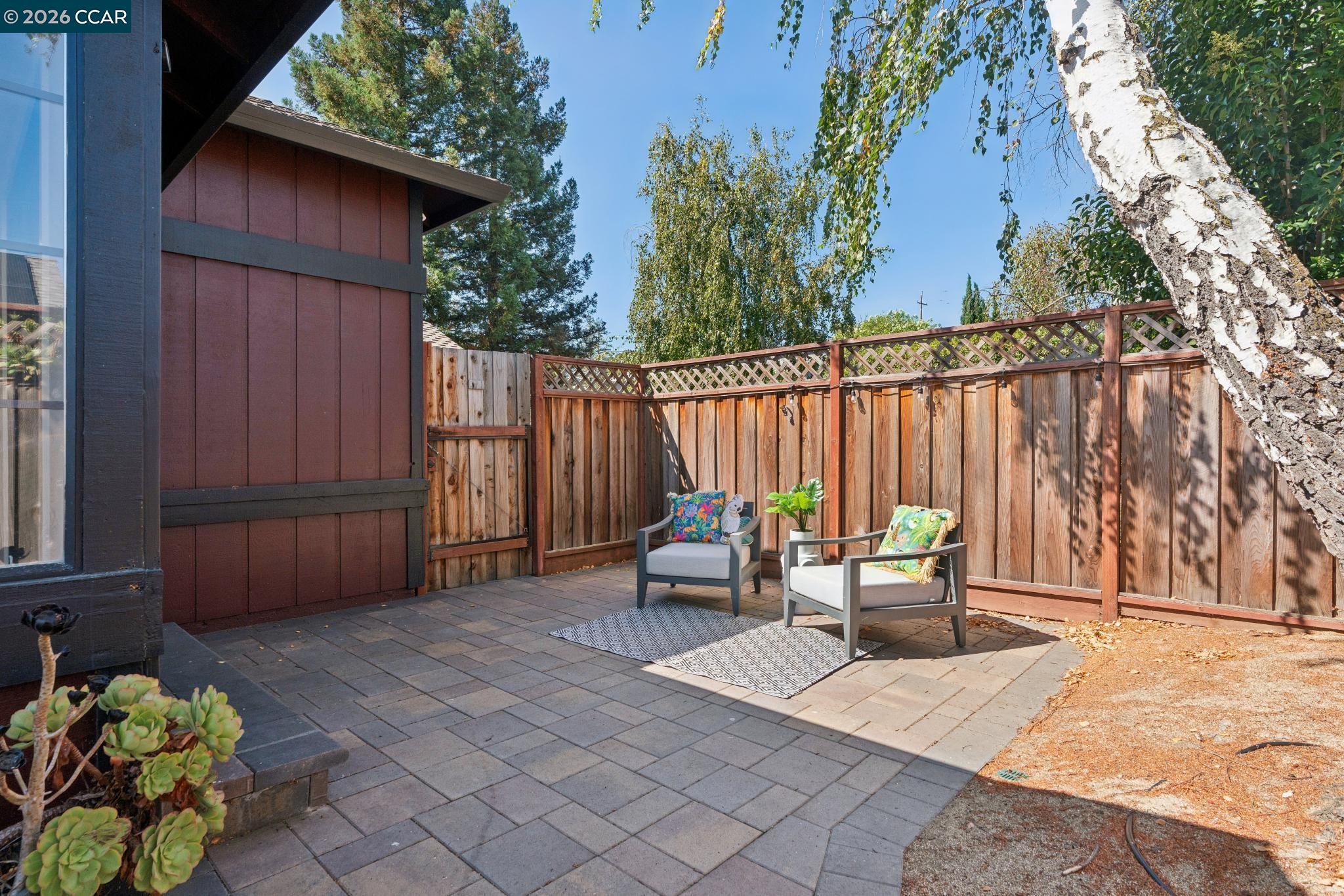 2554 Holly View Ct, Martinez CA 94553 — photo 20