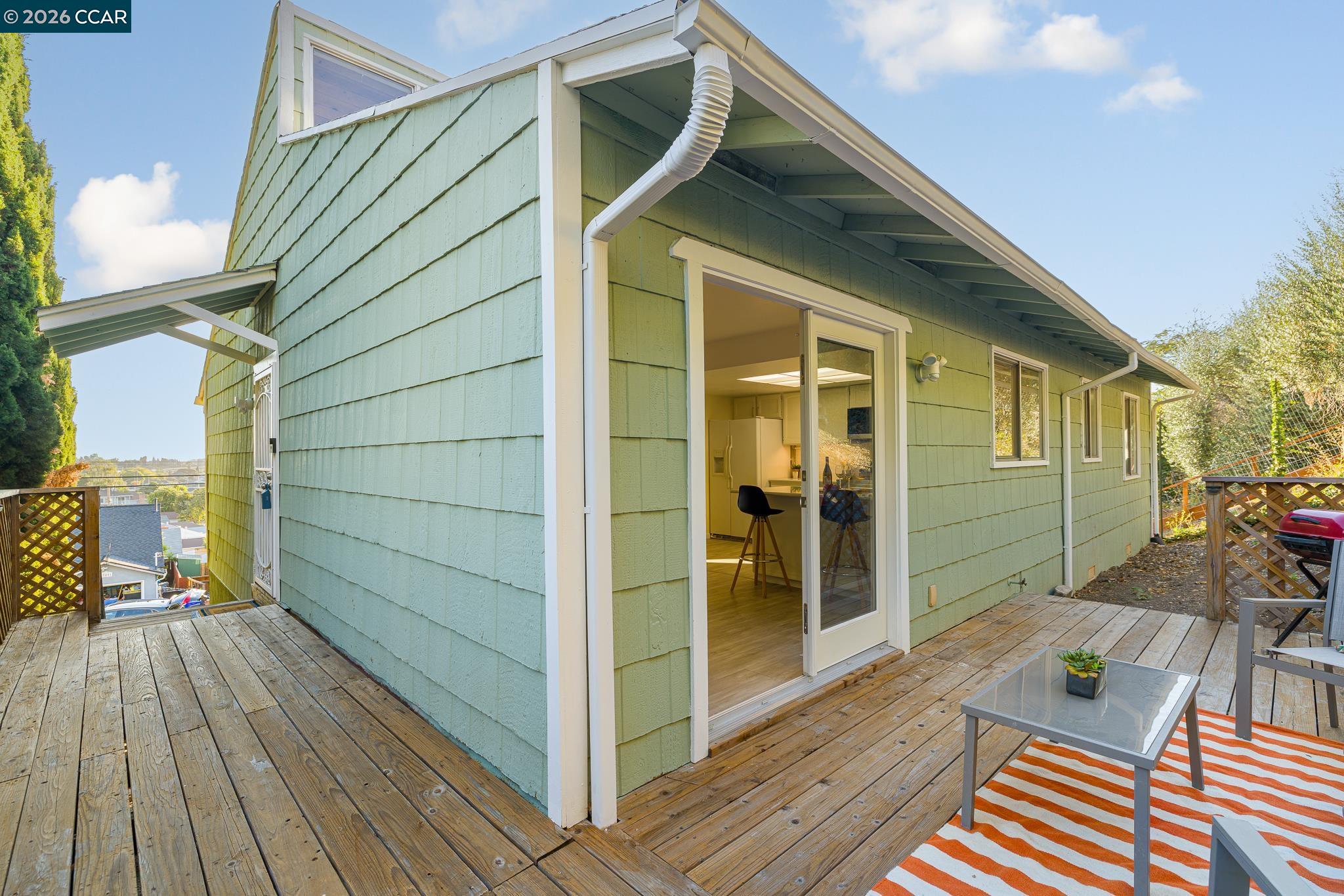 17112 Los Banos St, Ashland, CA 94541 photo 45