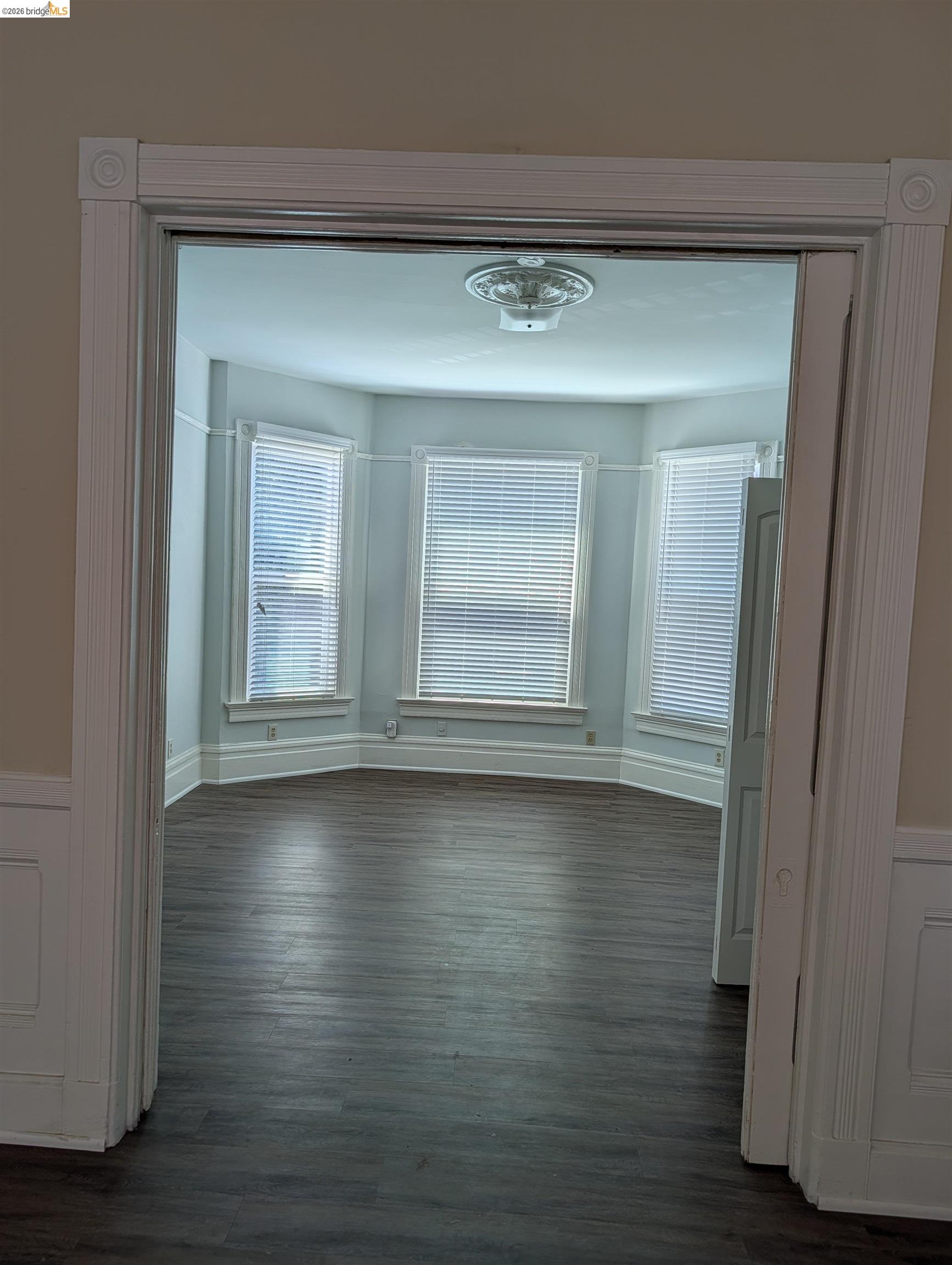 1086 66Th St, Oakland CA 94608 — photo 11