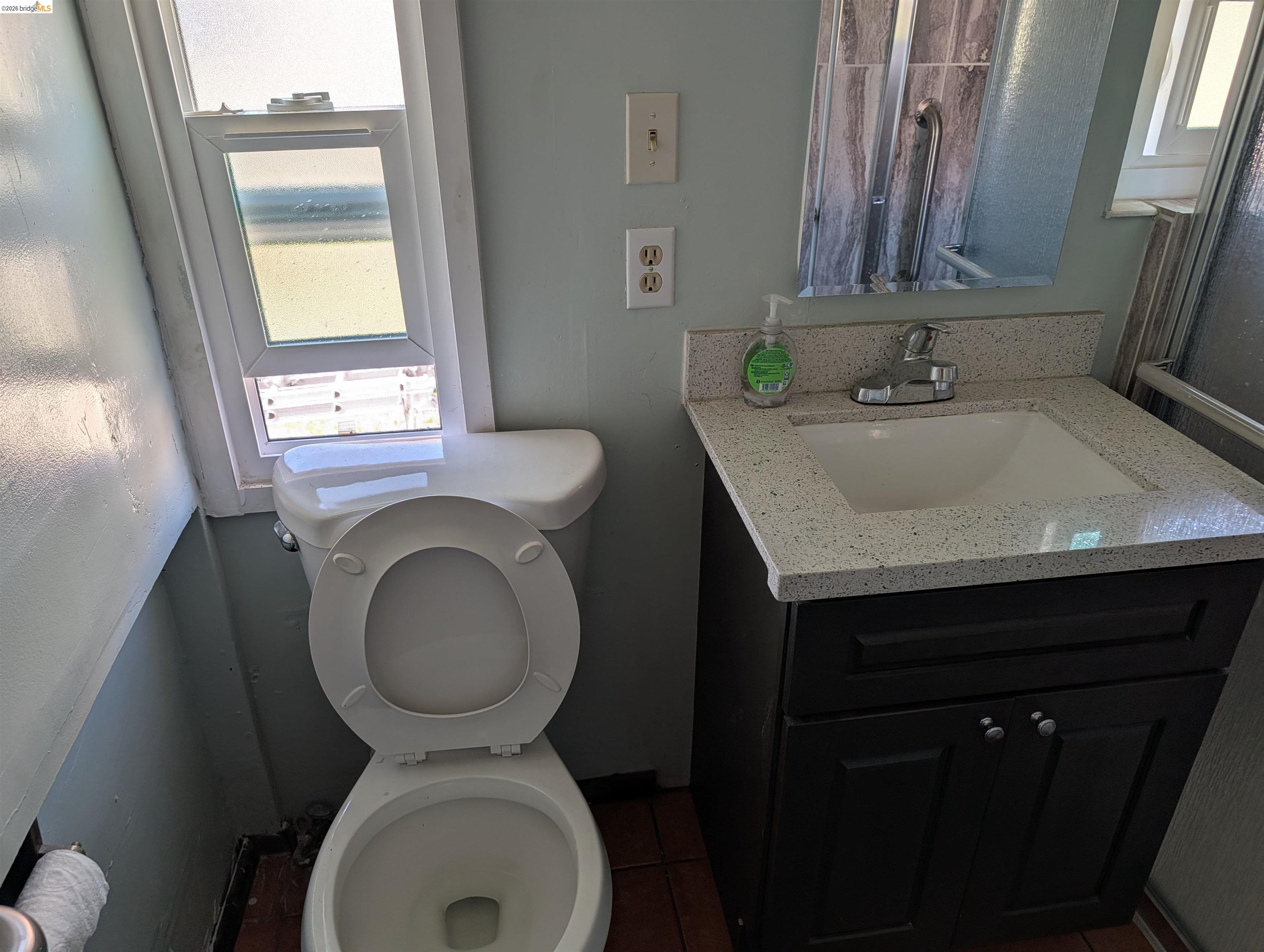 1086 66Th St, Oakland CA 94608 — photo 21