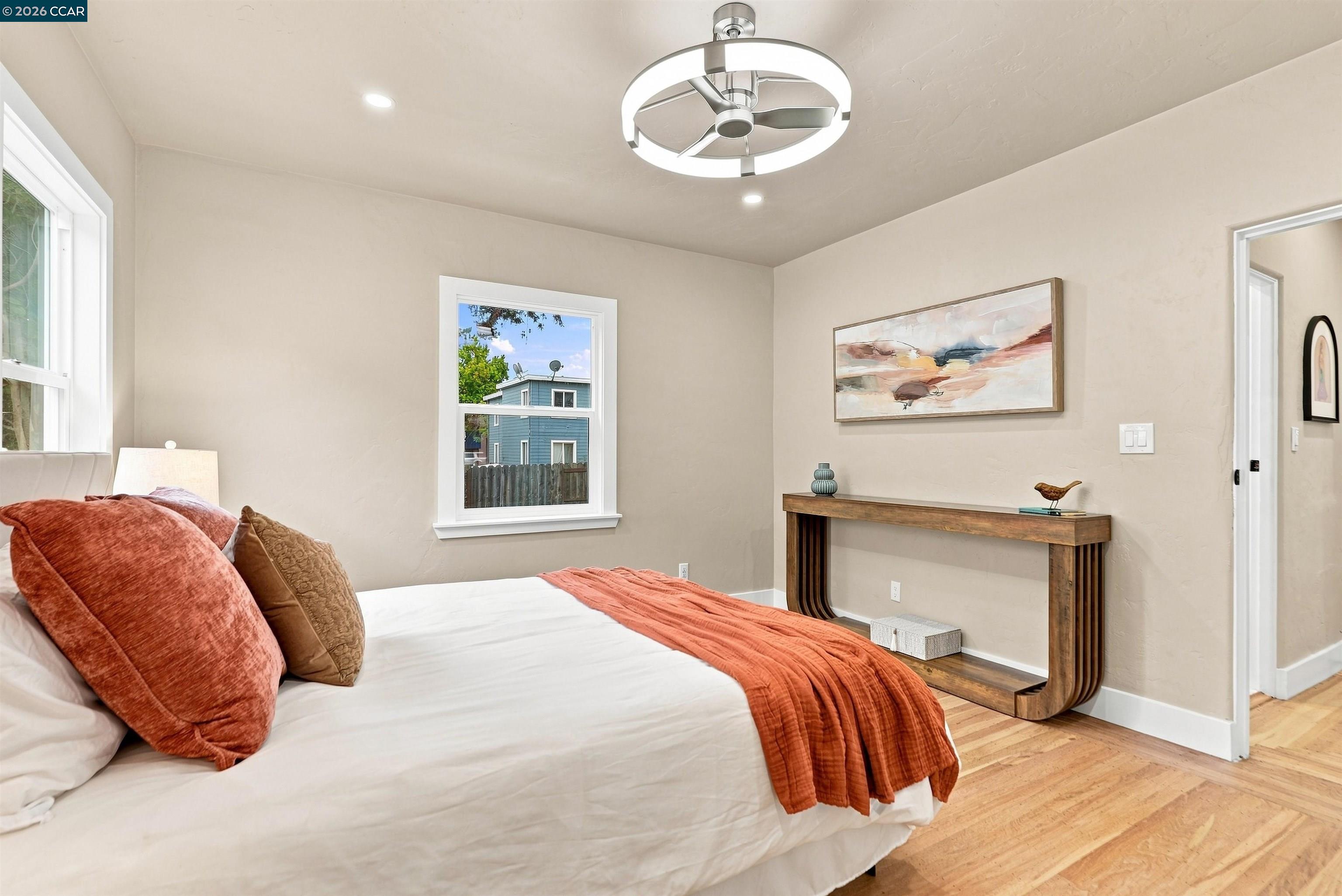 5672 Carberry Avenue, Oakland CA 94609 — photo 20