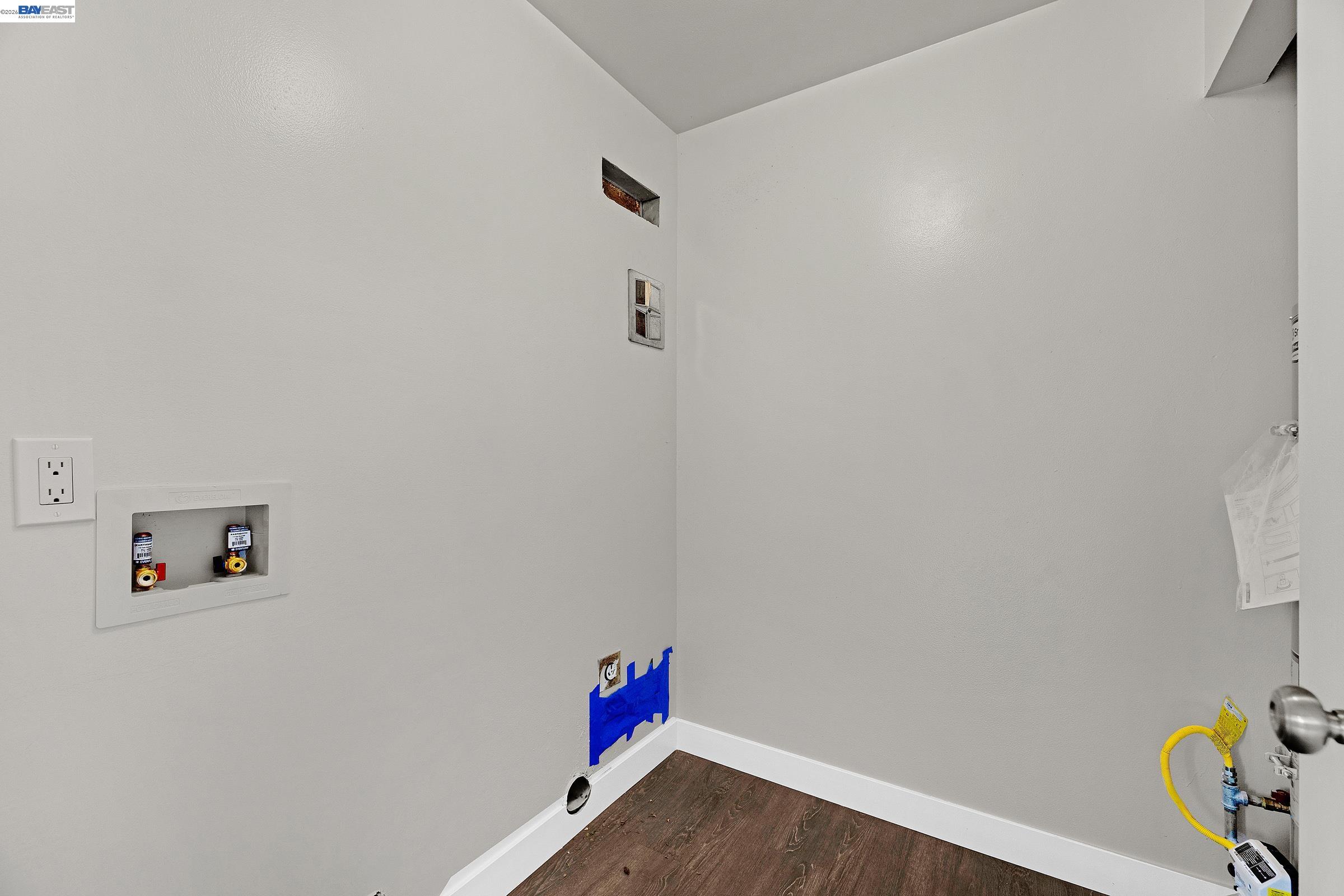 3122 La Cresta, Alameda CA 94502 — photo 10