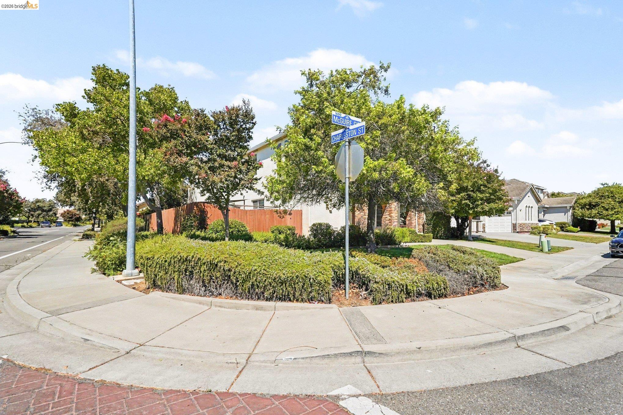 1696 McGuire Cir, Suisun City CA 94585 — photo 2