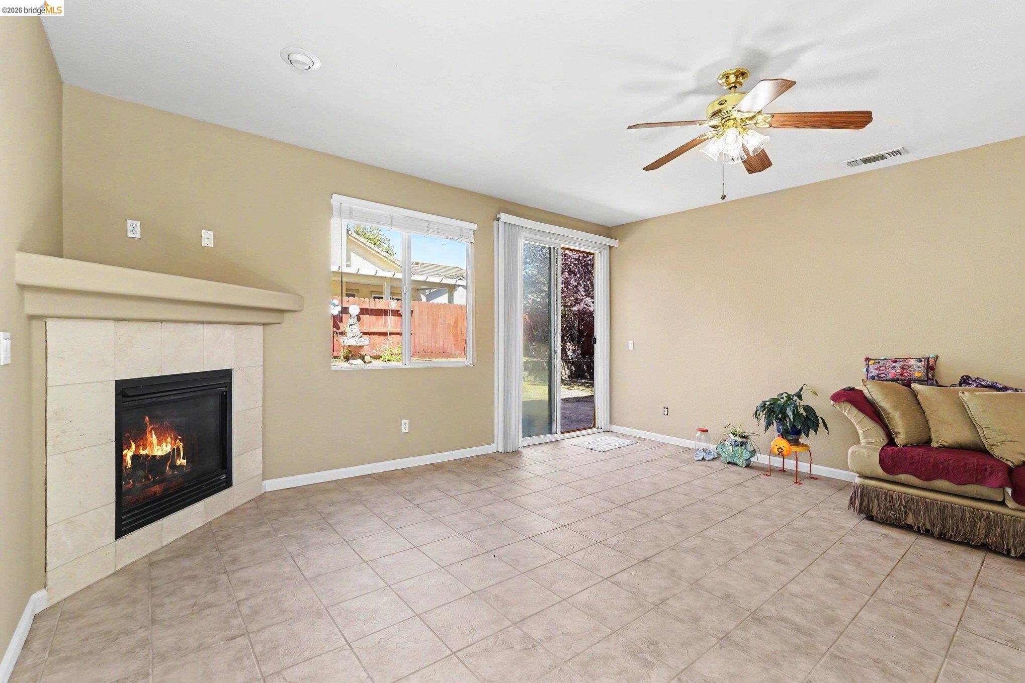 1696 McGuire Cir, Suisun City CA 94585 — photo 11