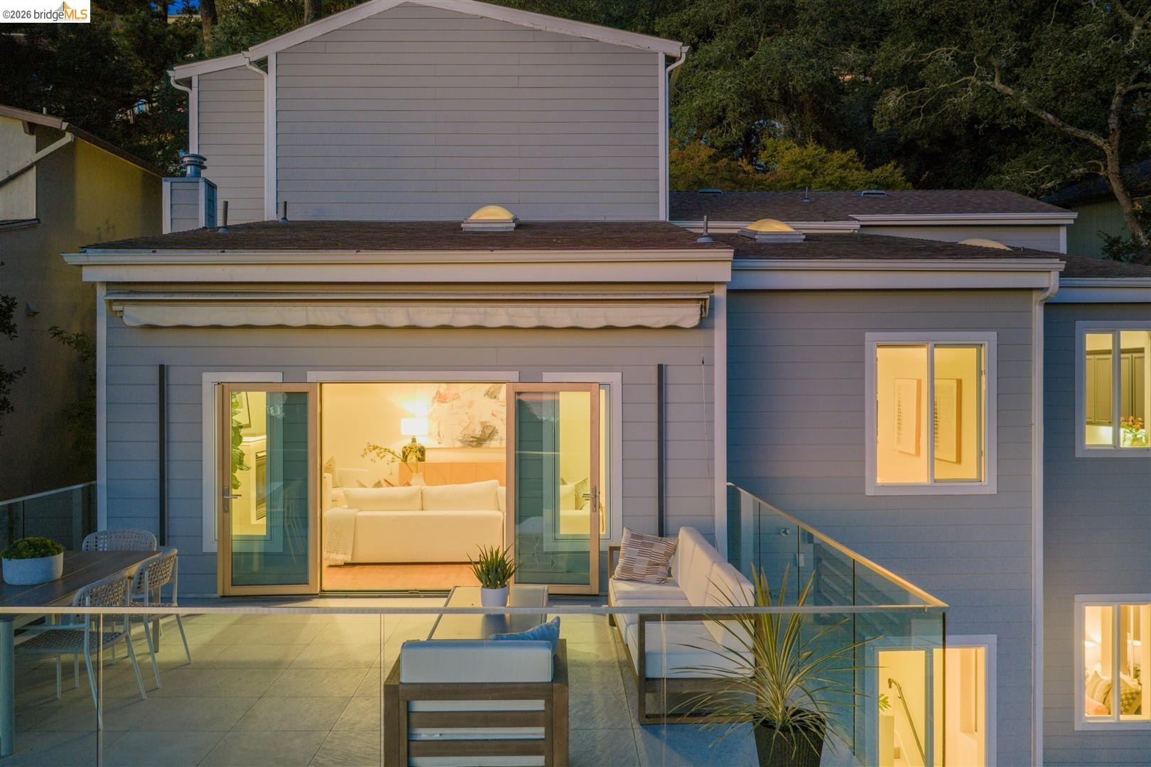 6577 Glen Oaks Way, Oakland CA 94611 — photo 17