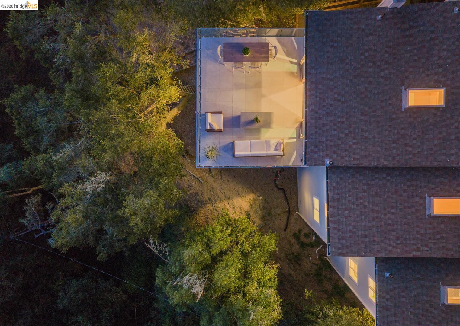6577 Glen Oaks Way, Oakland CA 94611 — photo 18