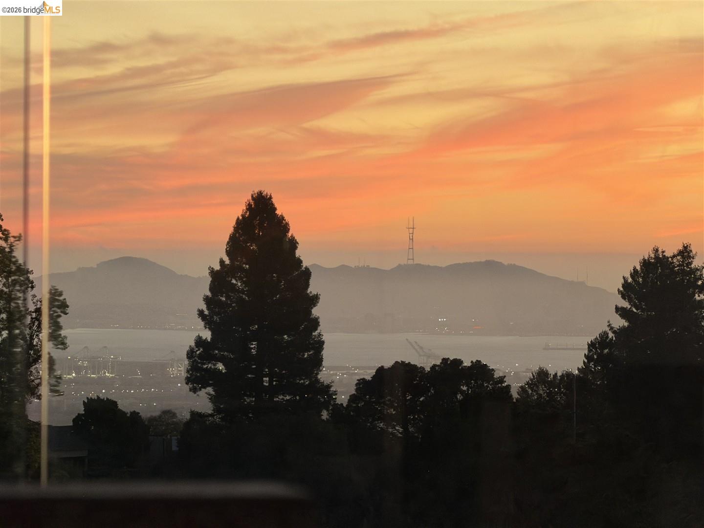 6577 Glen Oaks Way, Oakland CA 94611 — photo 25